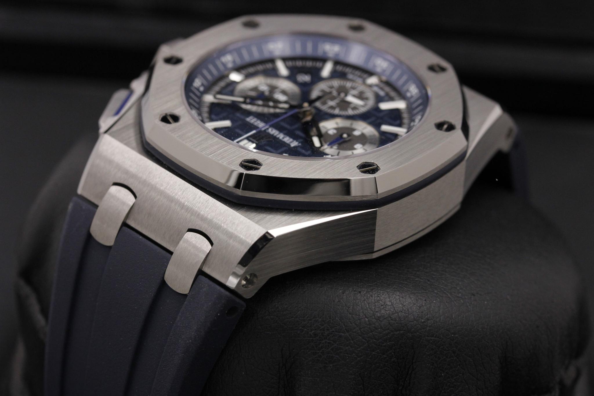 Watch Image 5