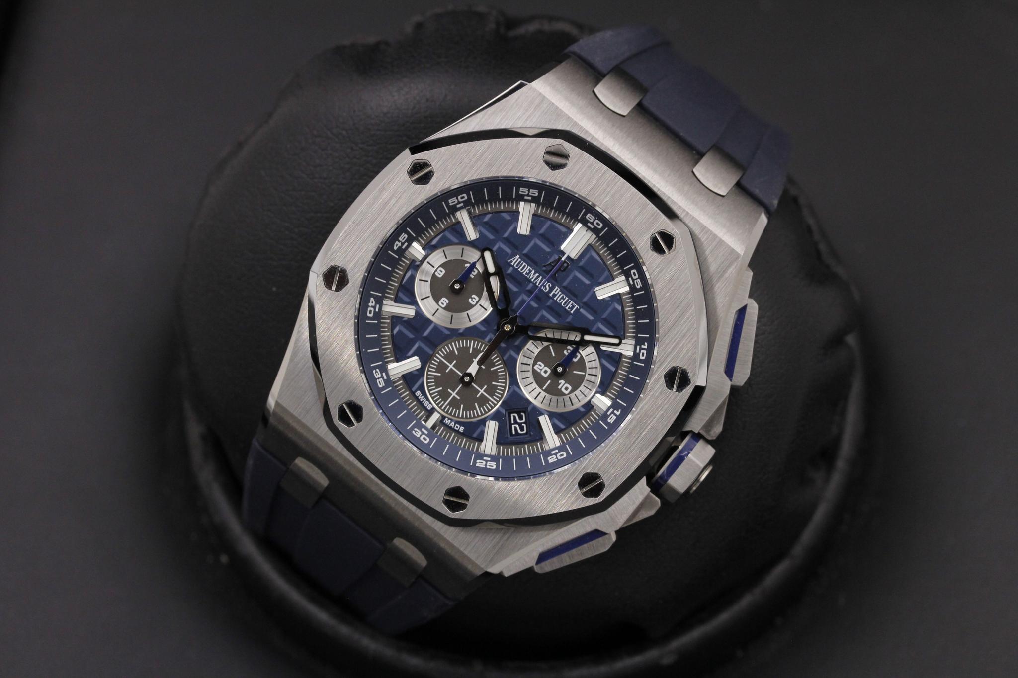 Watch Image 9