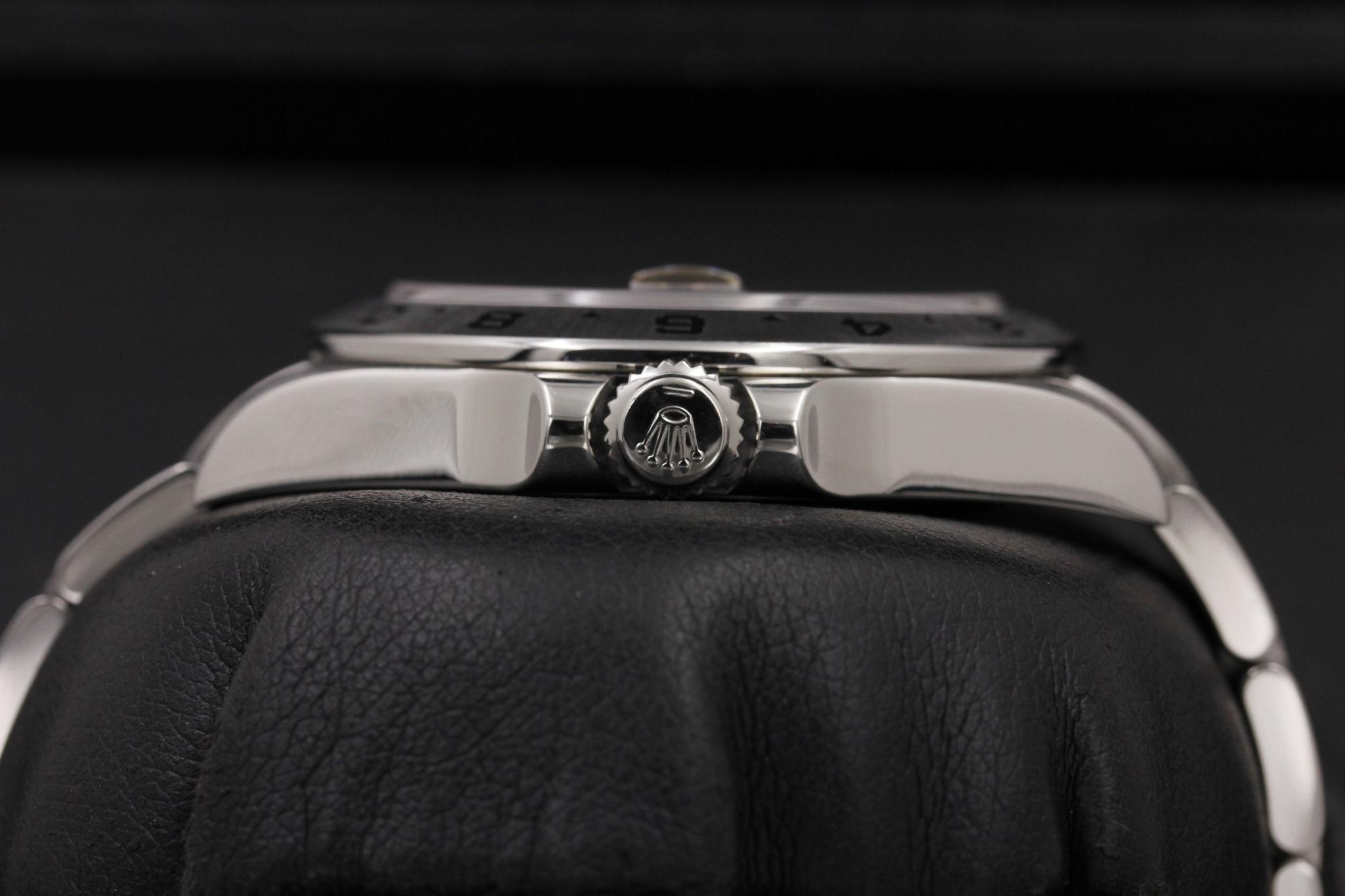Watch Image 3