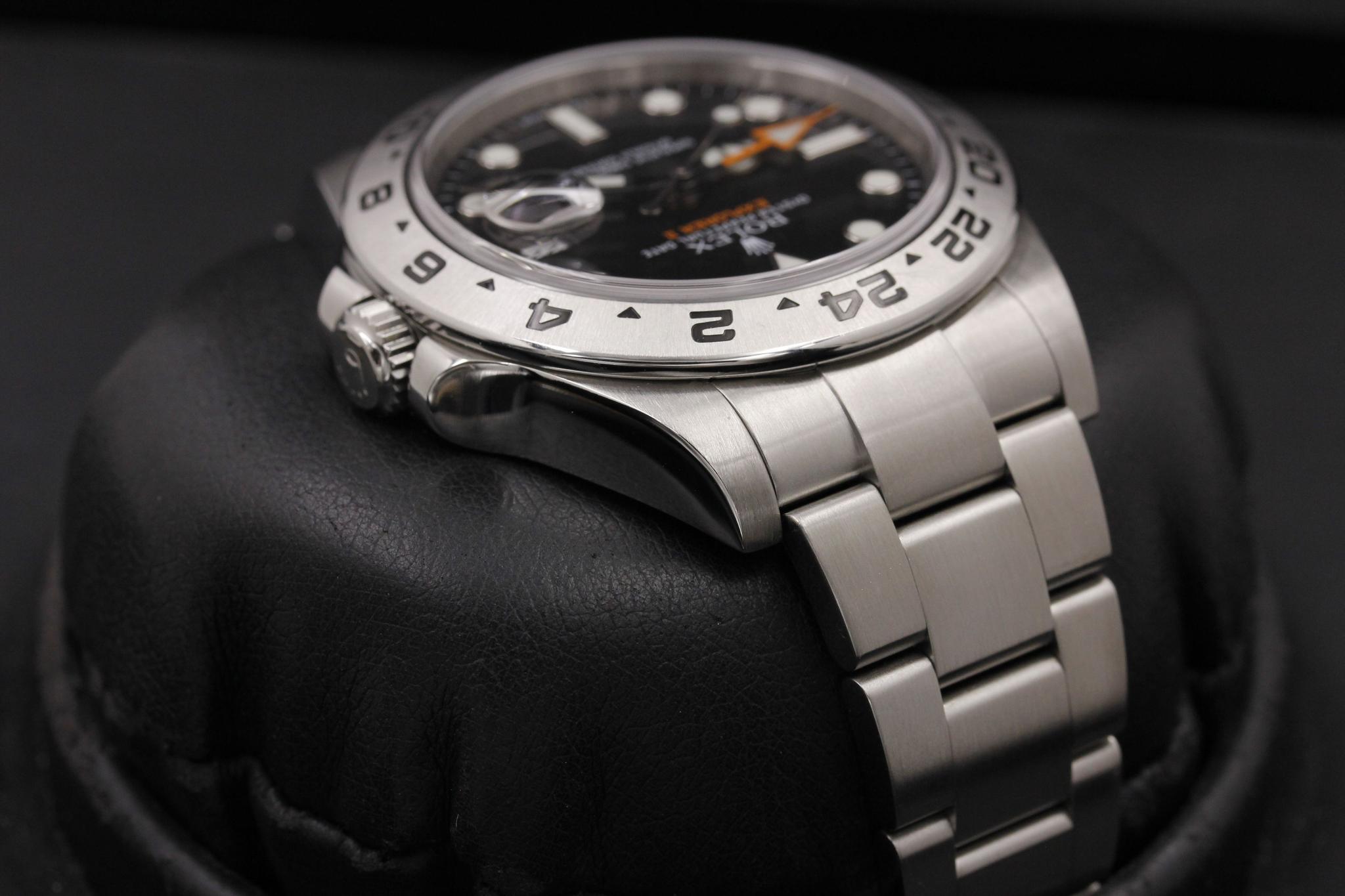 Watch Image 4