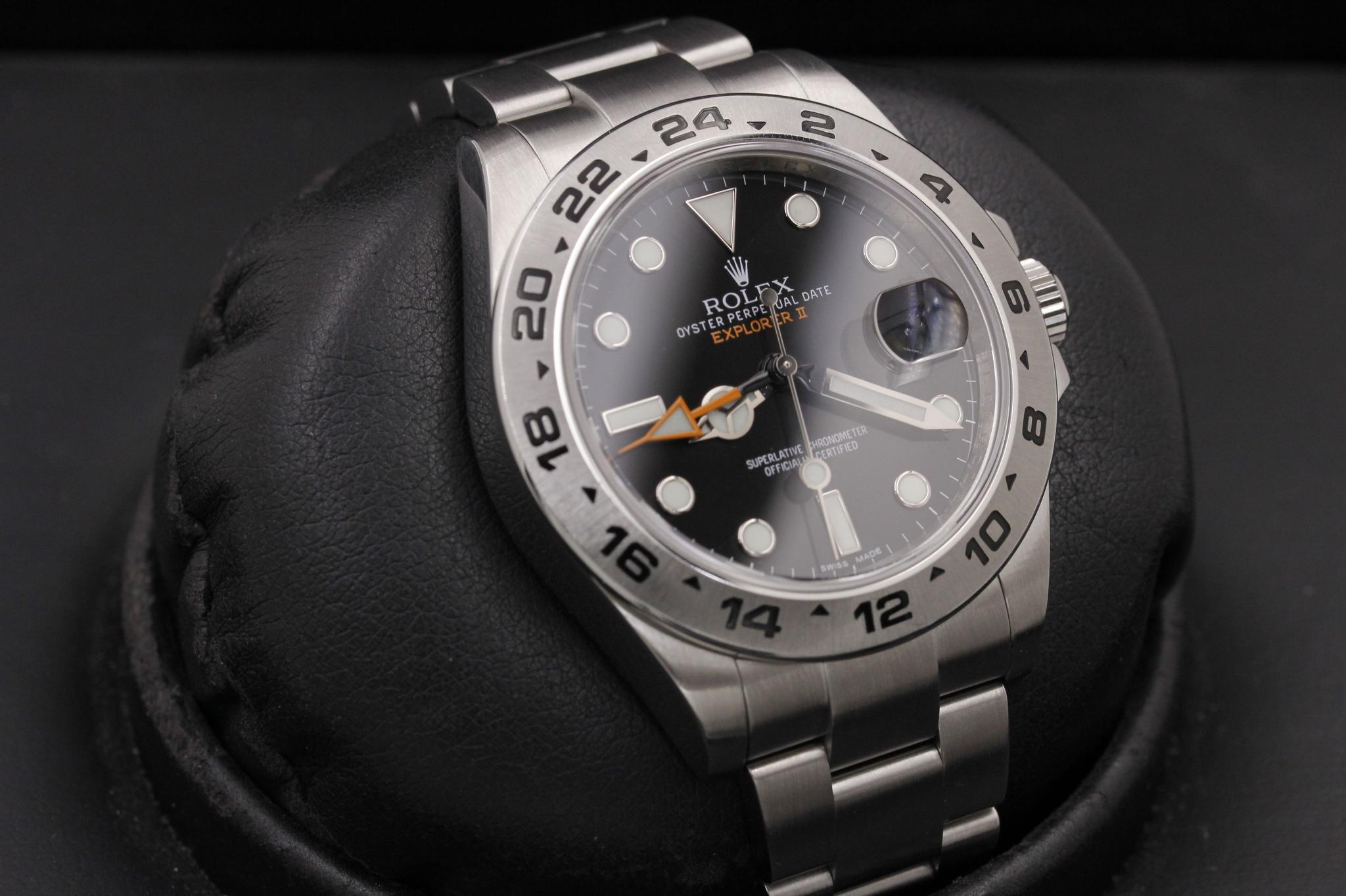 Watch Image 10