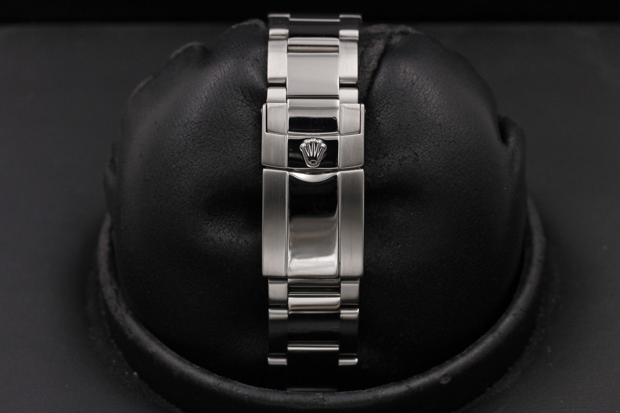 Watch Image 8