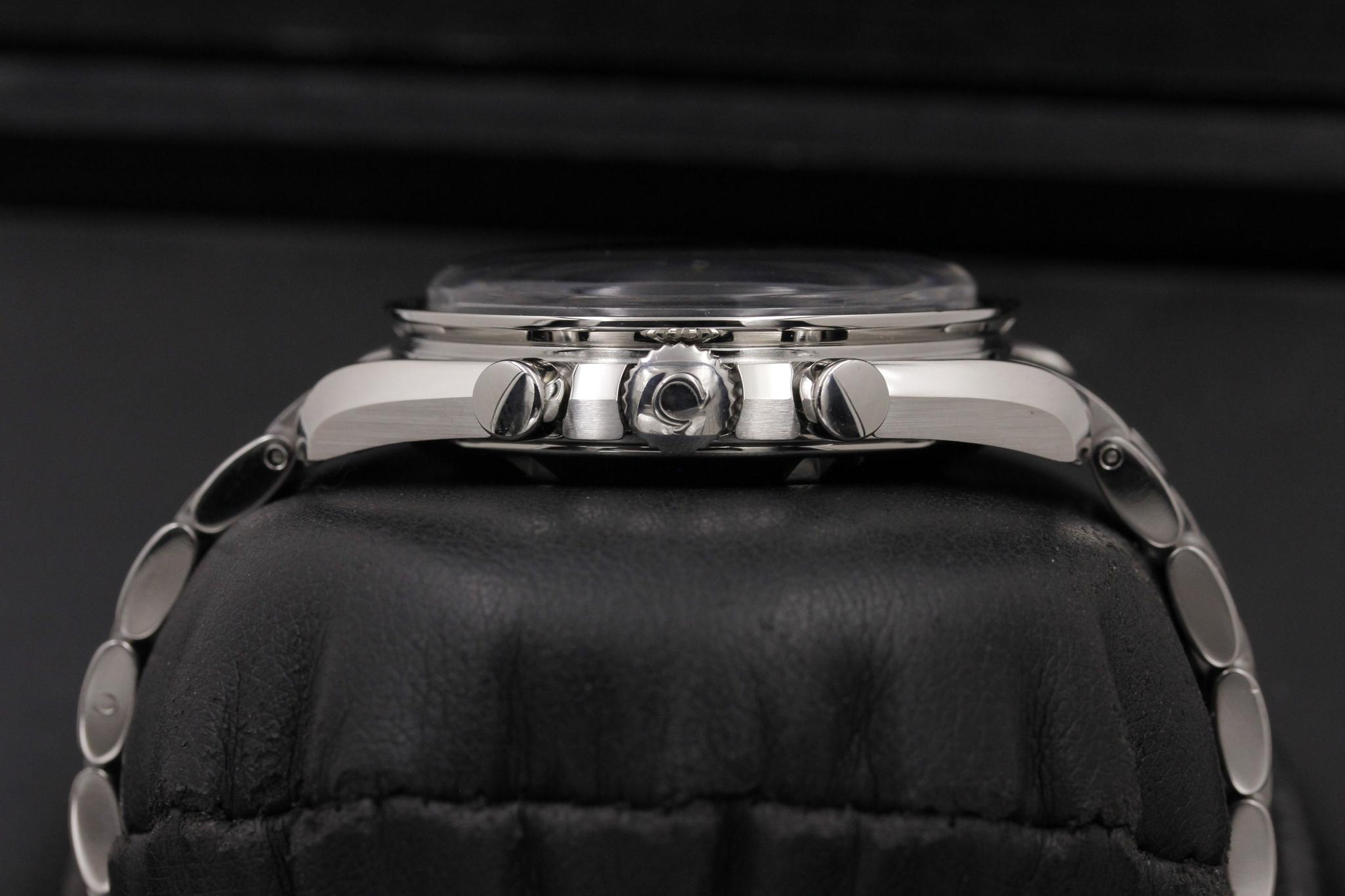 Watch Image 3