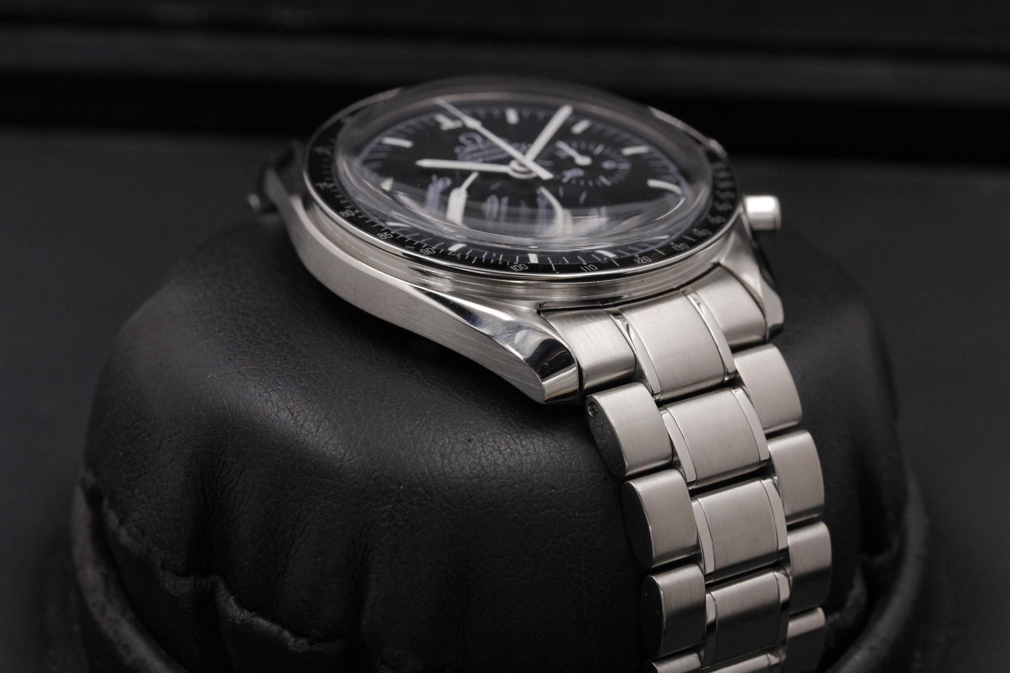 Watch Image 6