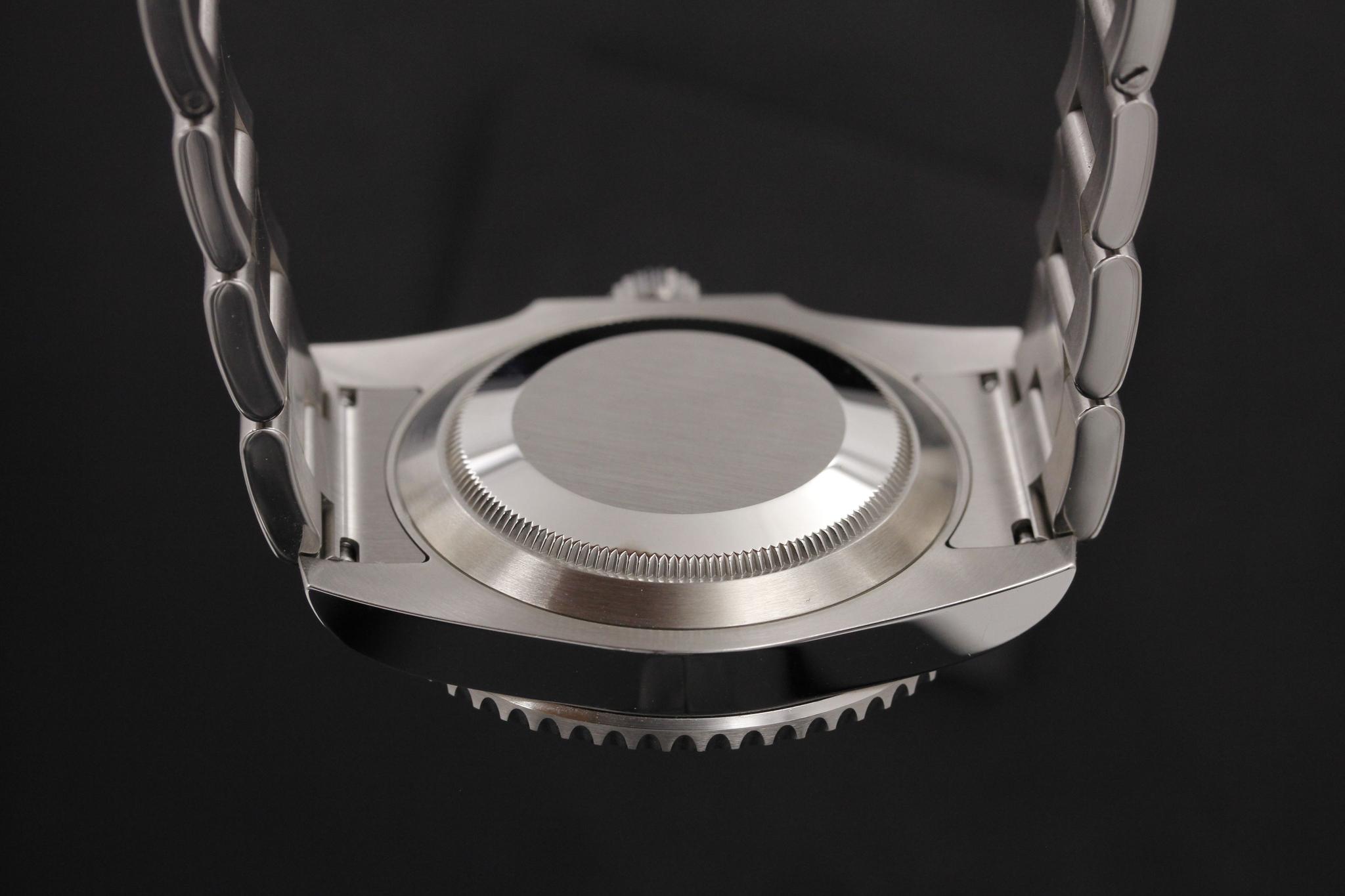 Watch Image 7