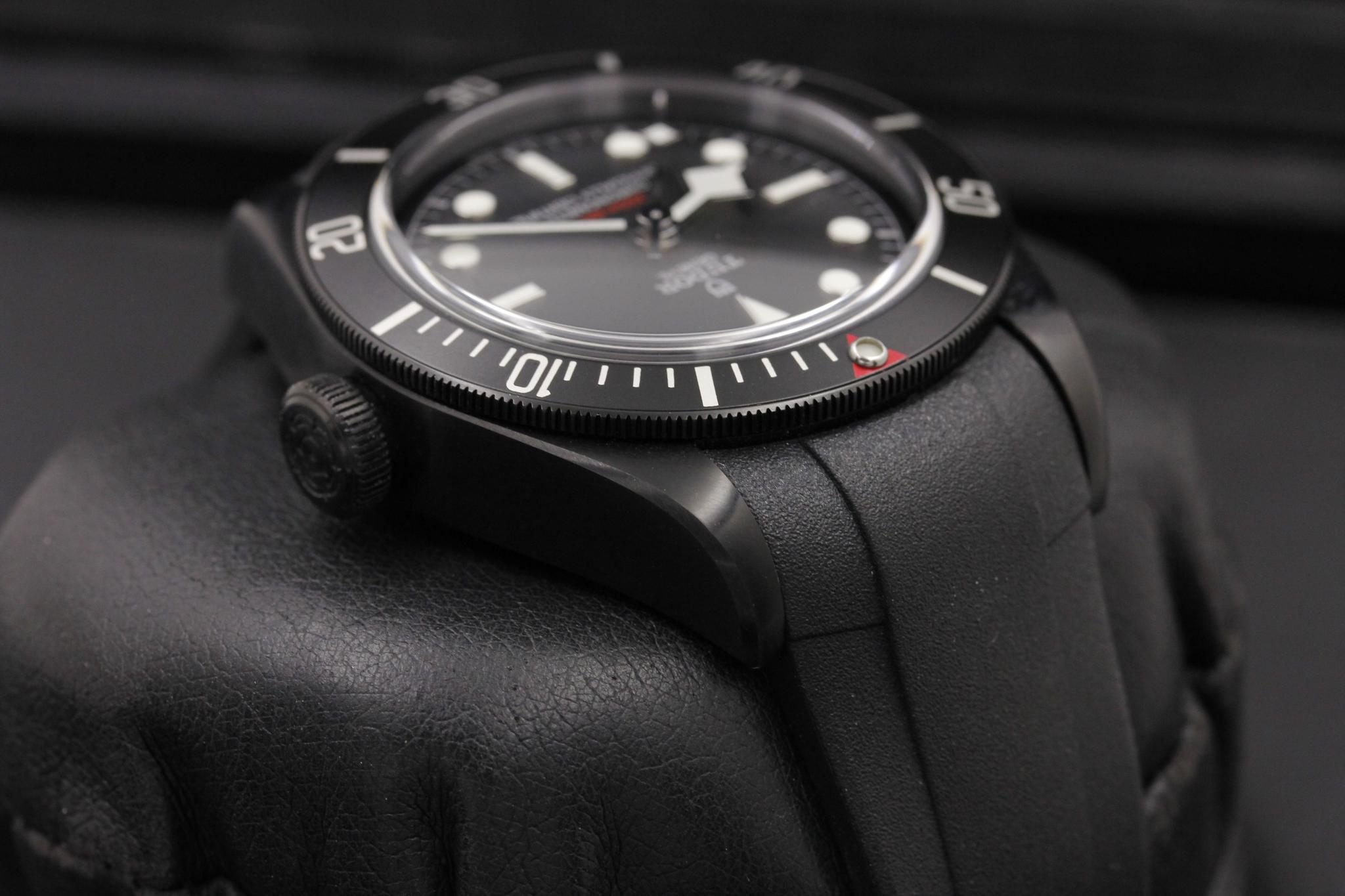 Watch Image 4