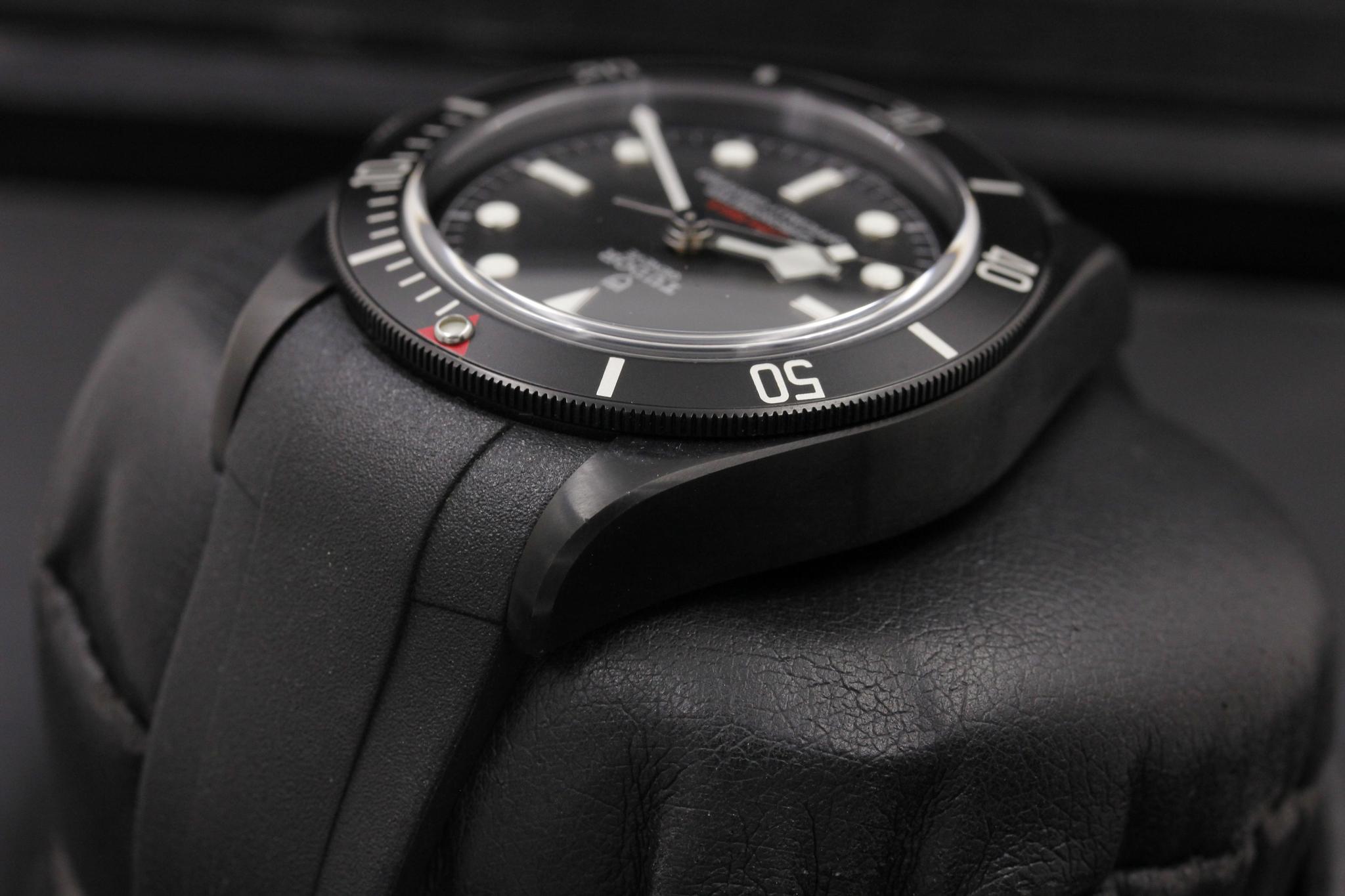 Watch Image 5