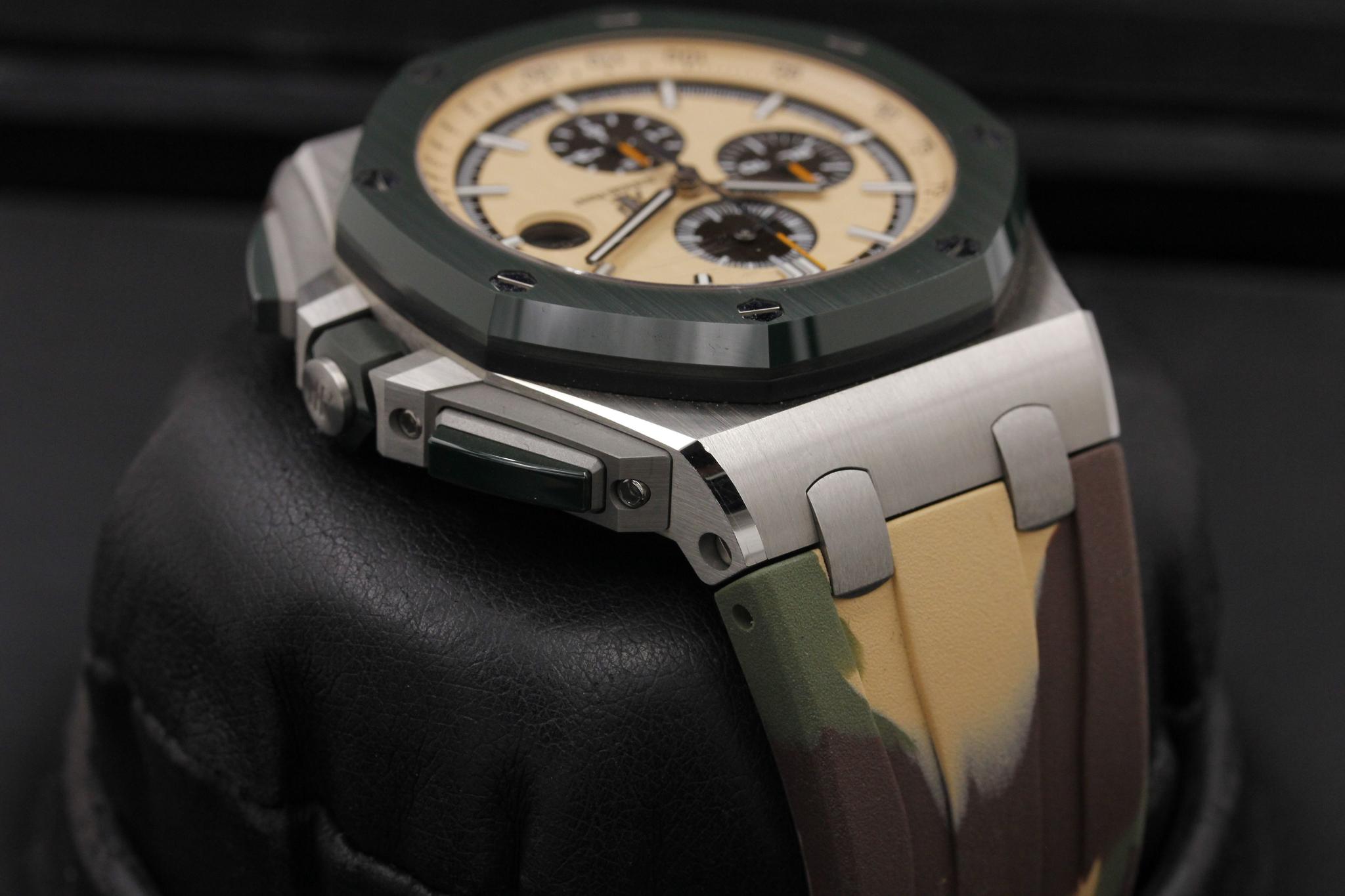 Watch Image 4