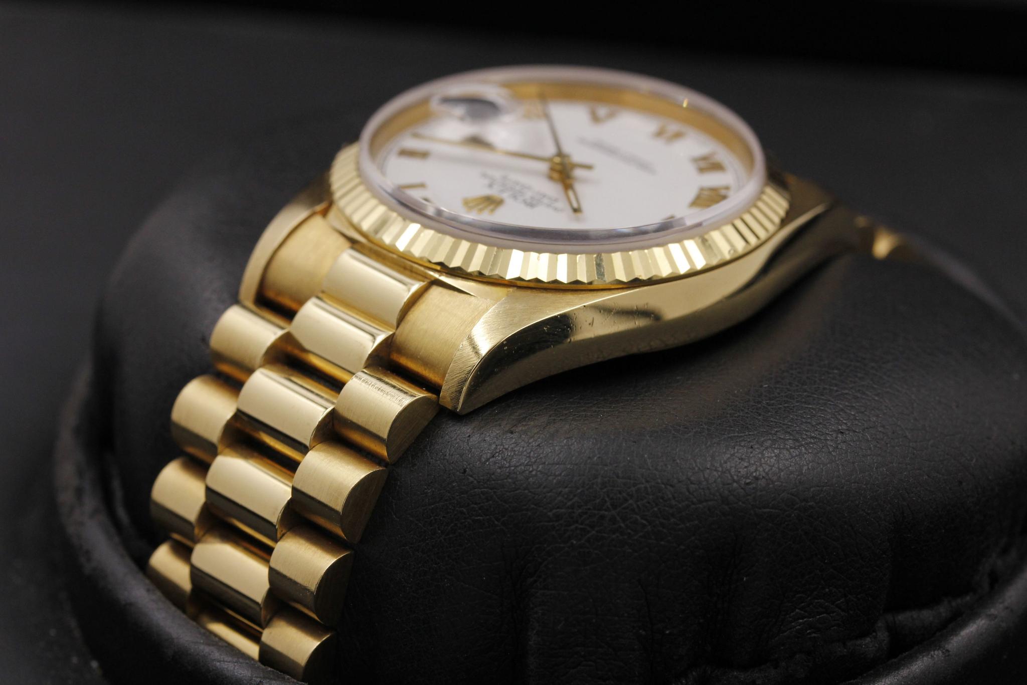 Watch Image 5