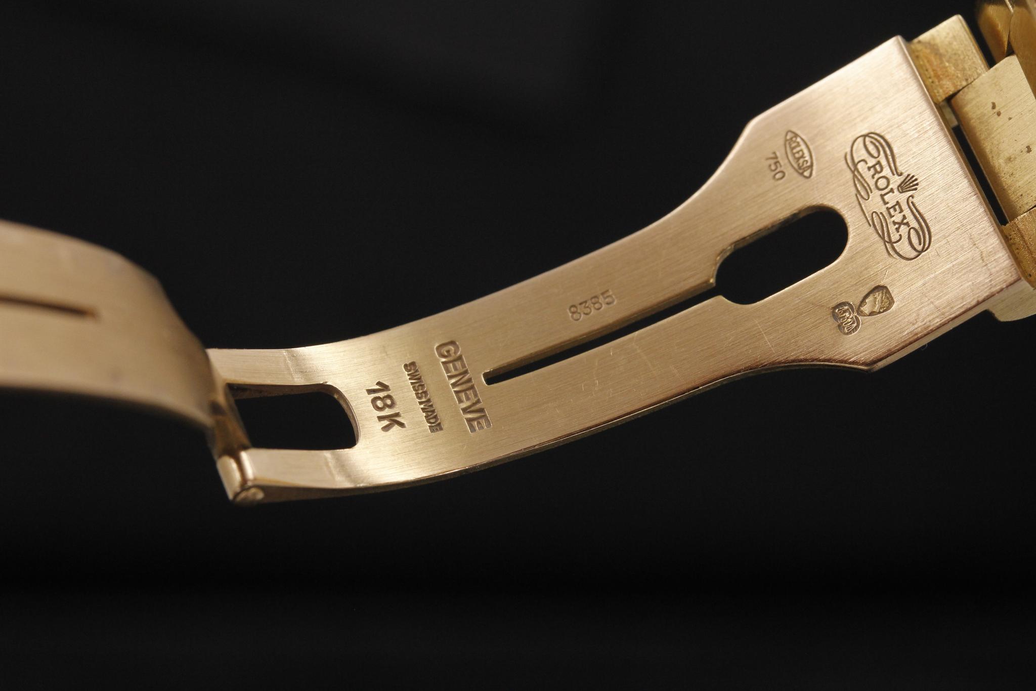 Watch Image 8