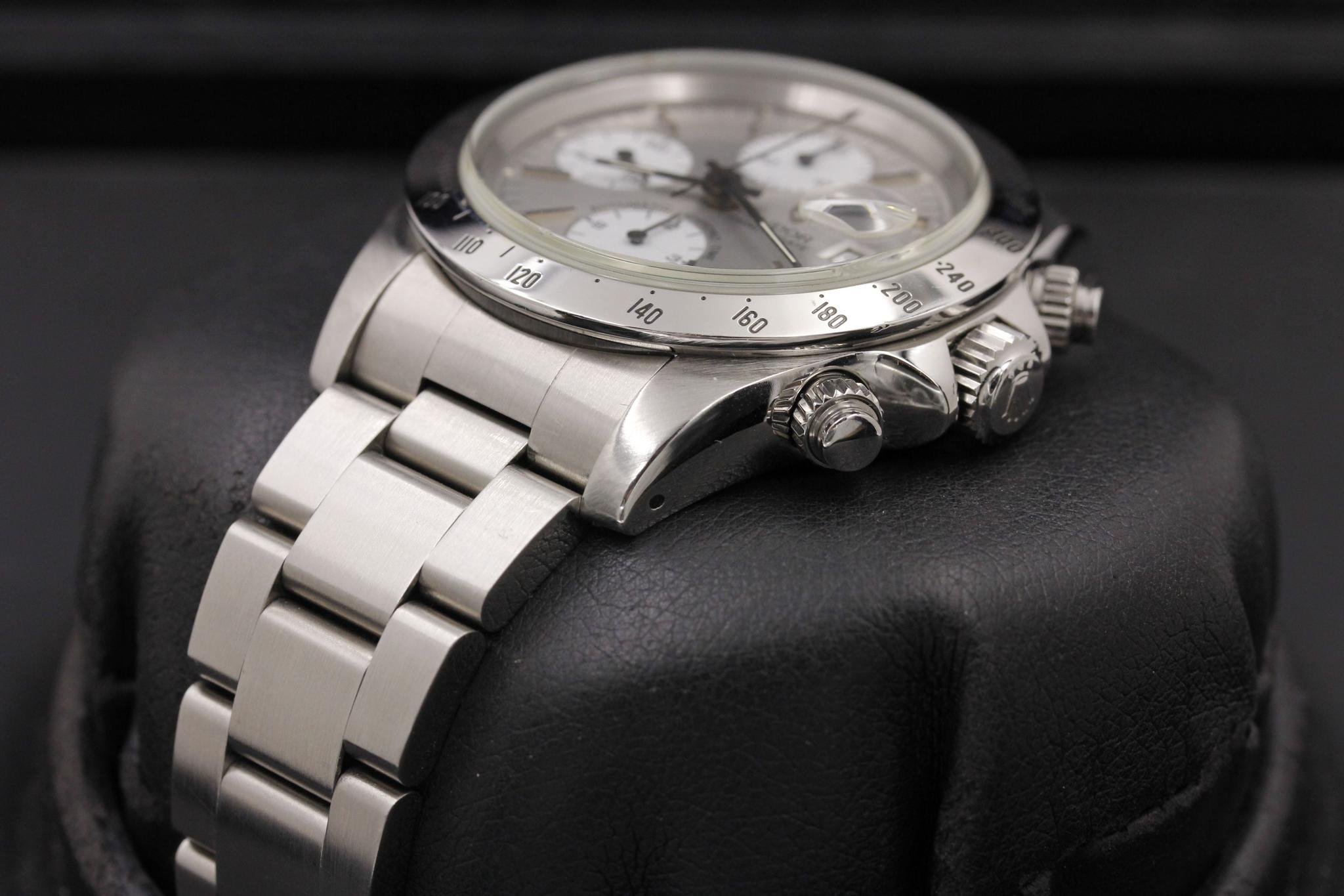 Watch Image 2