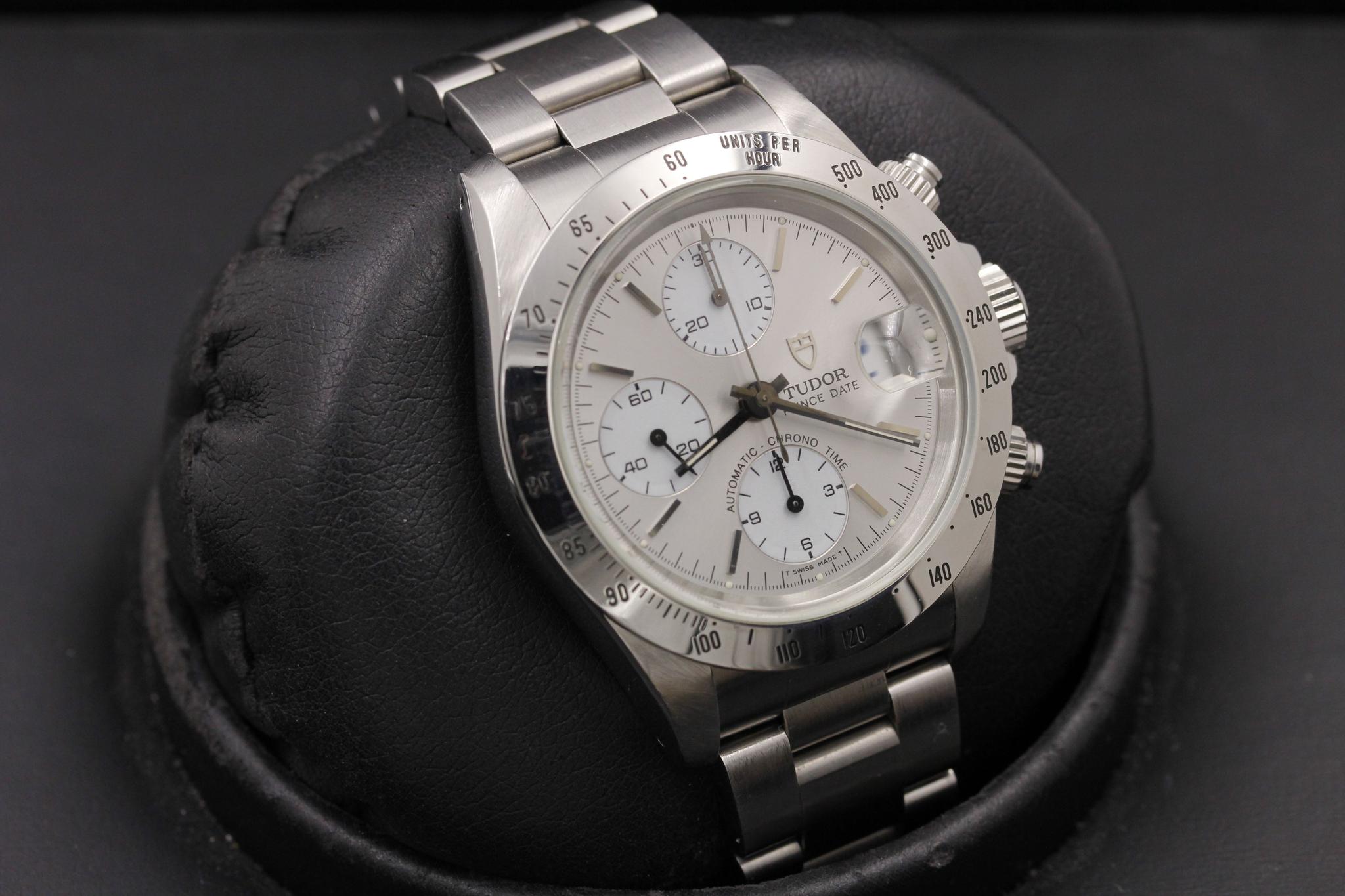 Watch Image 13