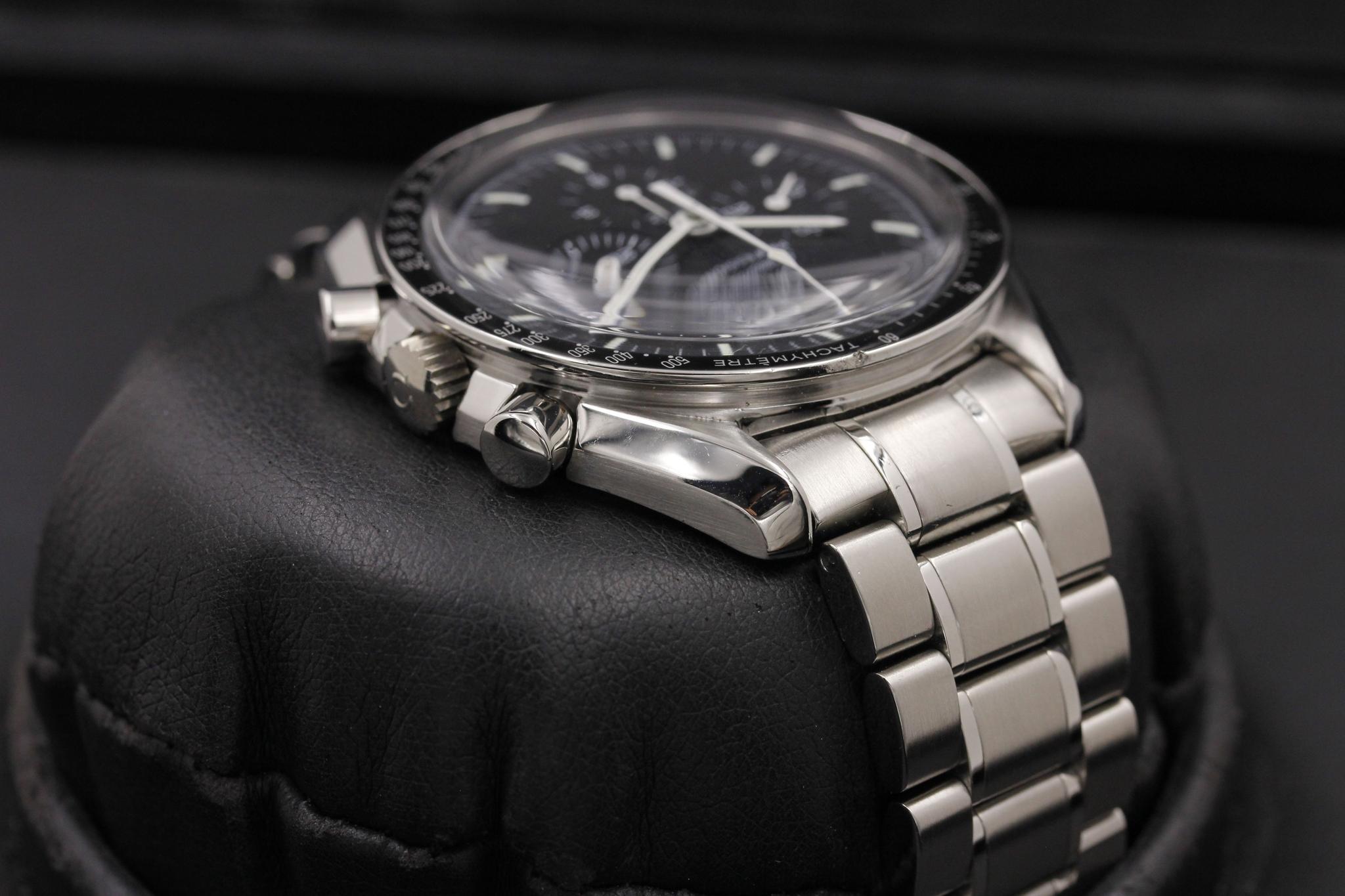 Watch Image 4
