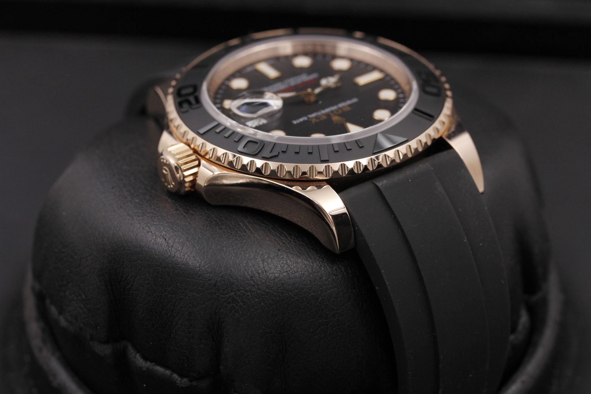 Watch Image 4