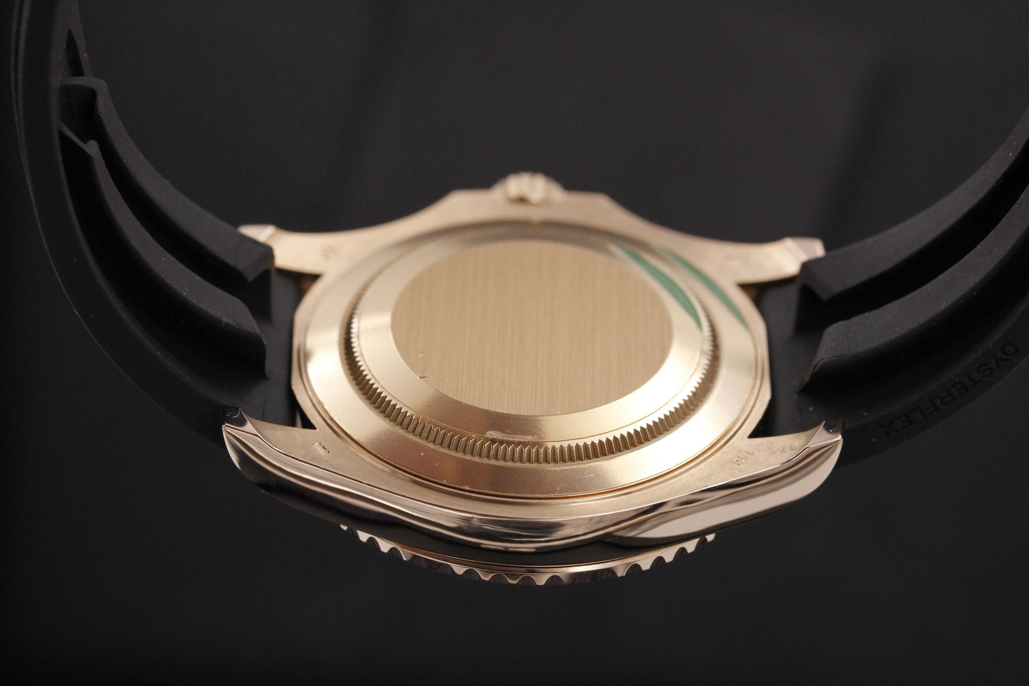 Watch Image 7