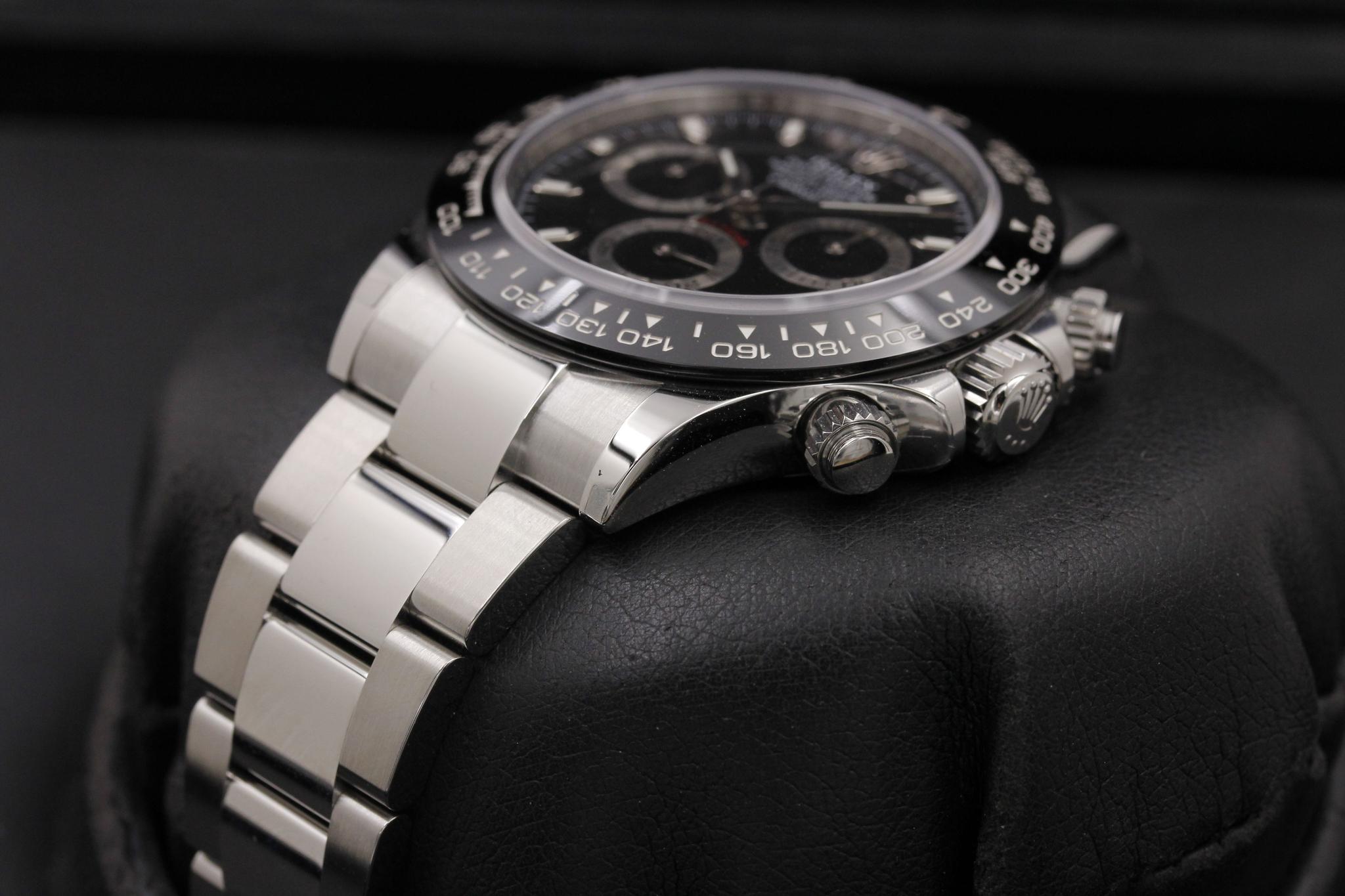 Watch Image 2