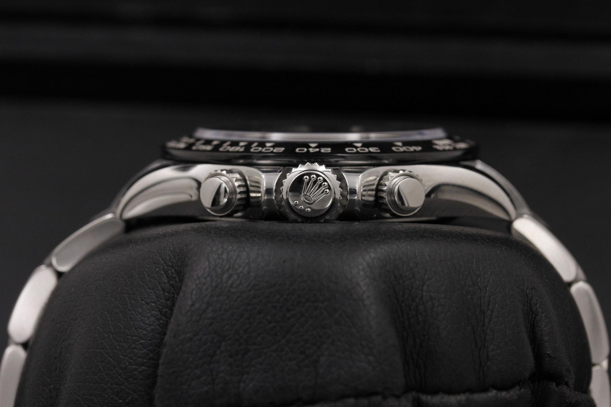 Watch Image 3