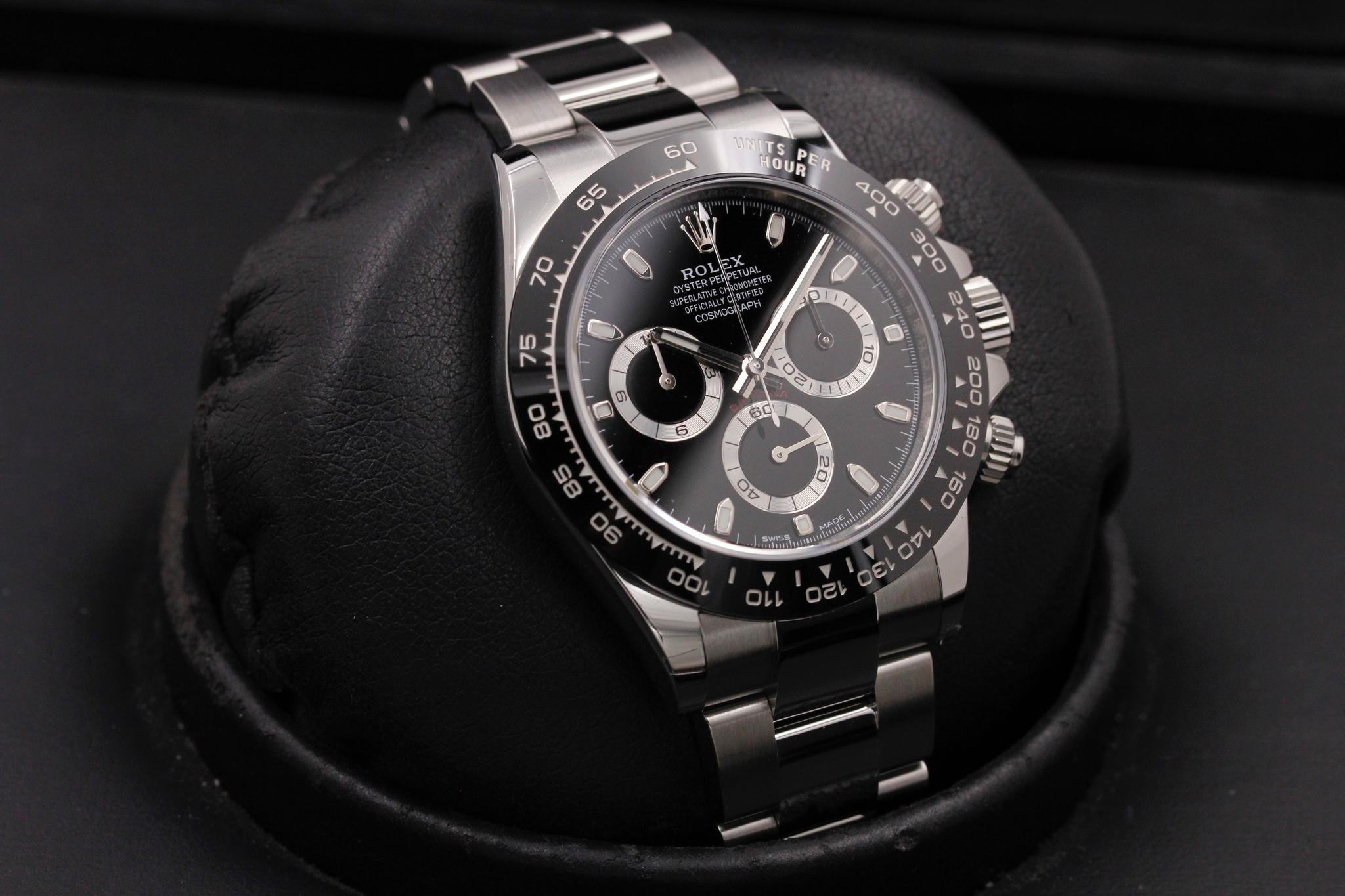 Watch Image 10