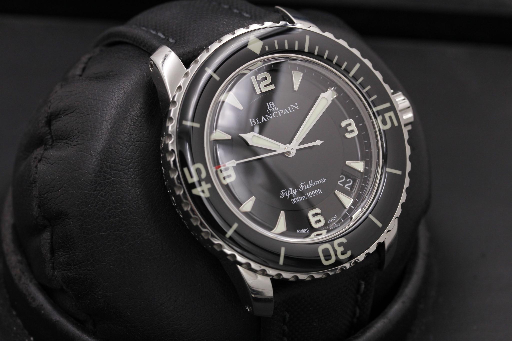 Watch Image 10