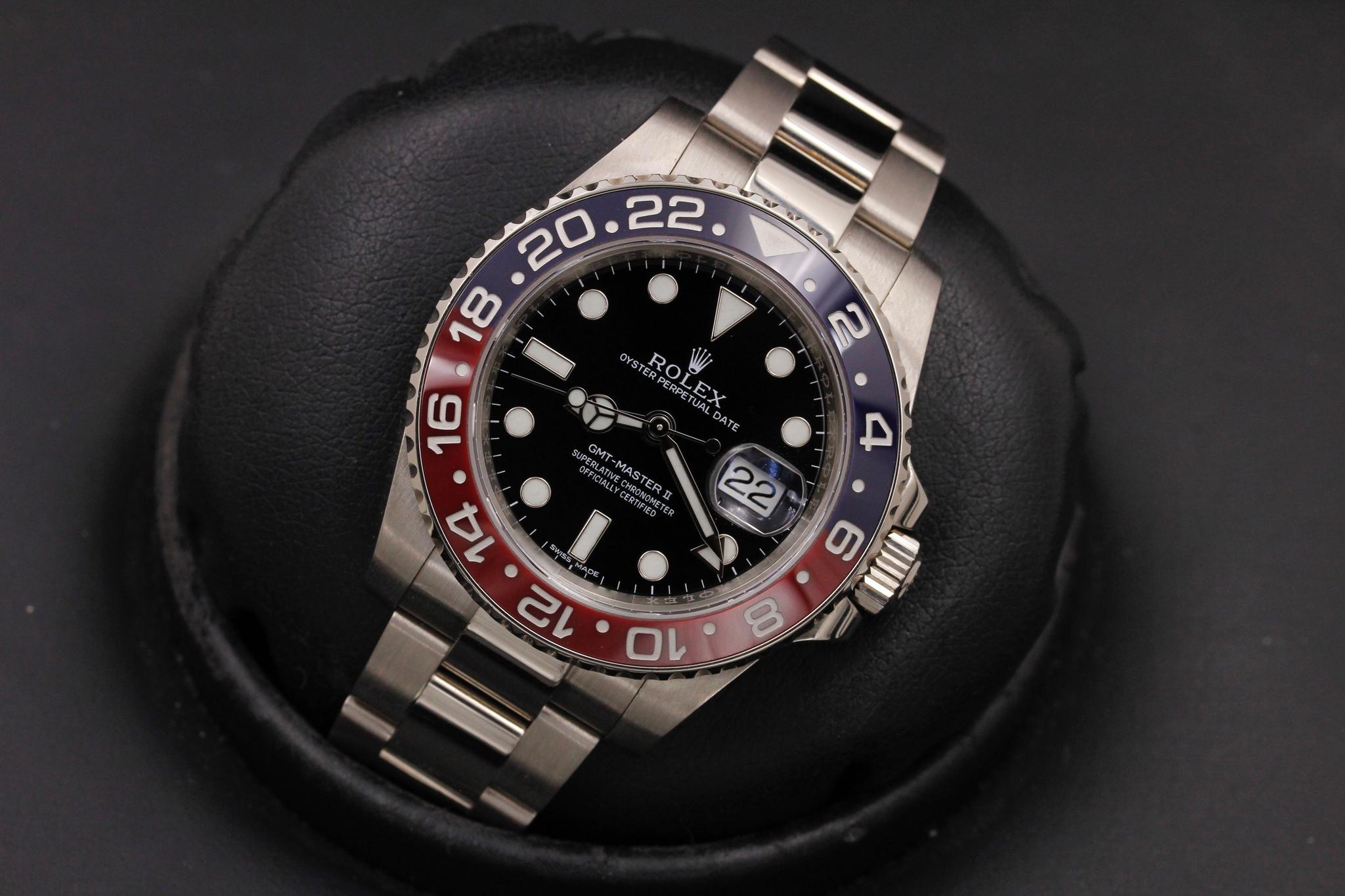Watch Image 9