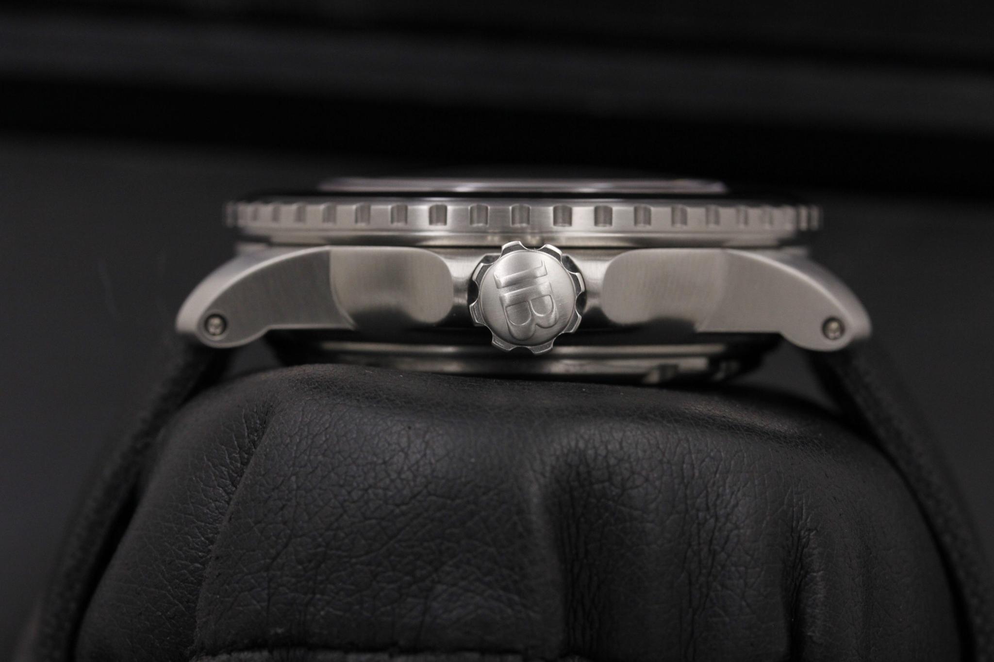 Watch Image 3
