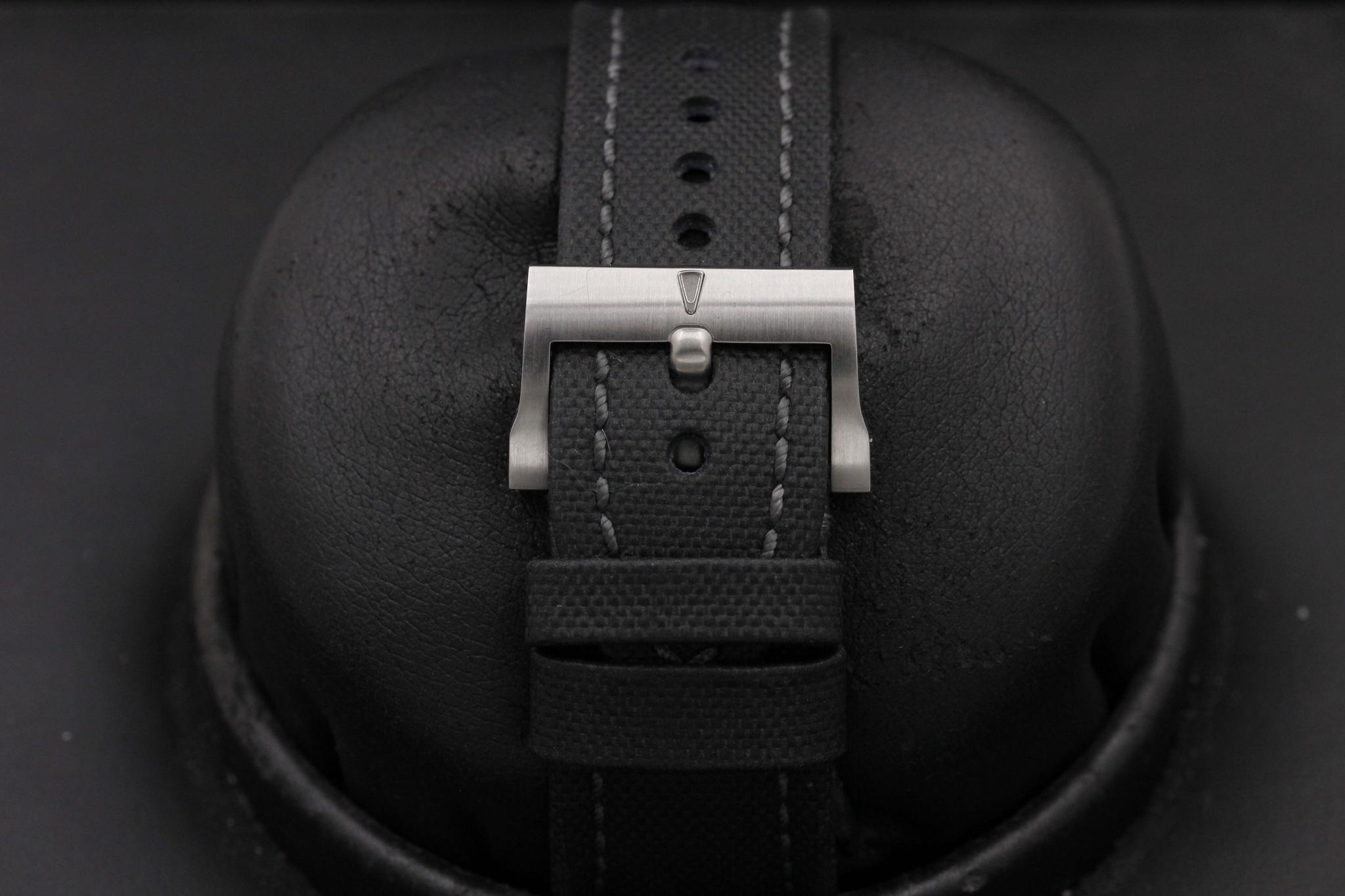 Watch Image 8