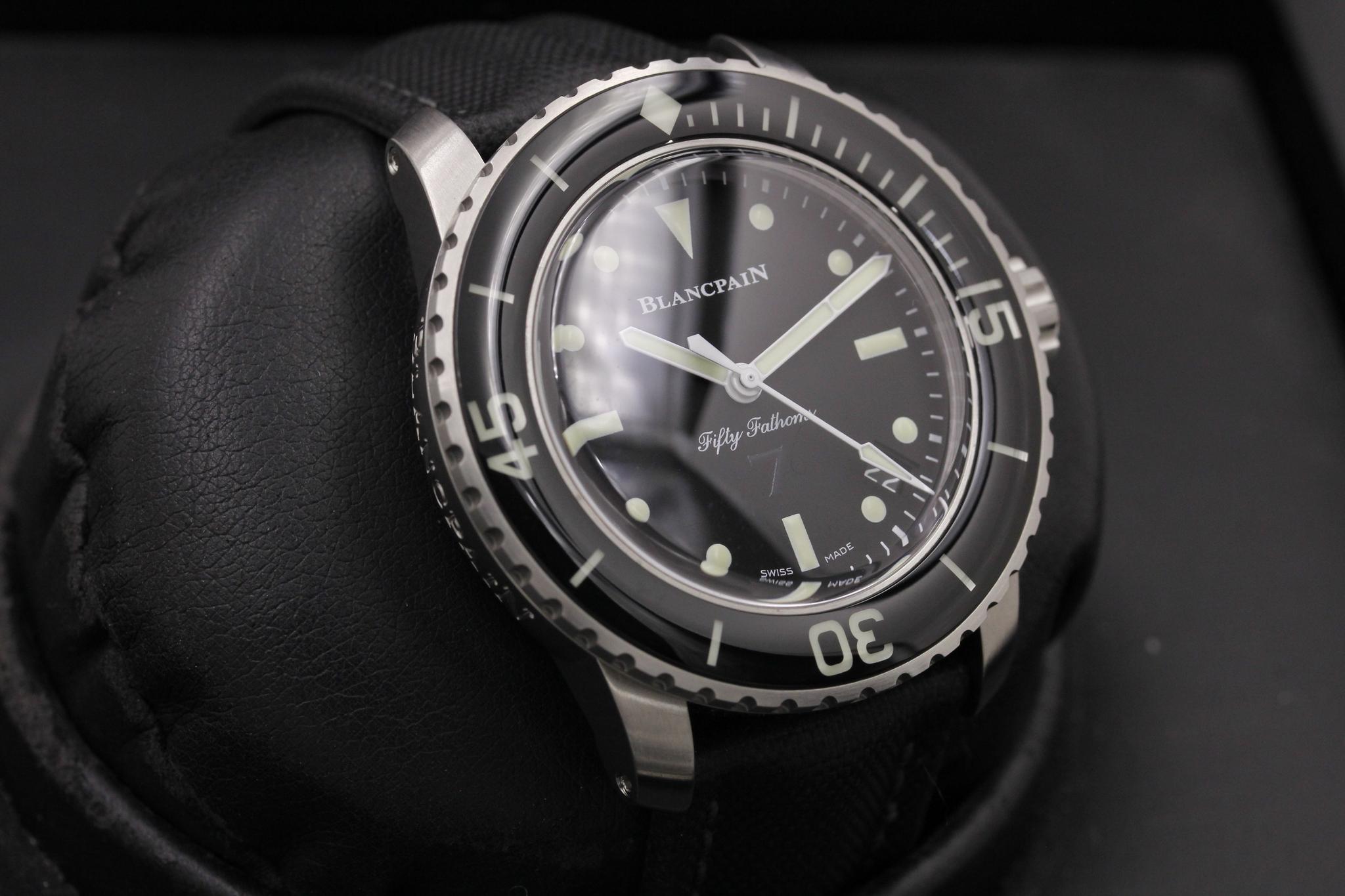 Watch Image 10