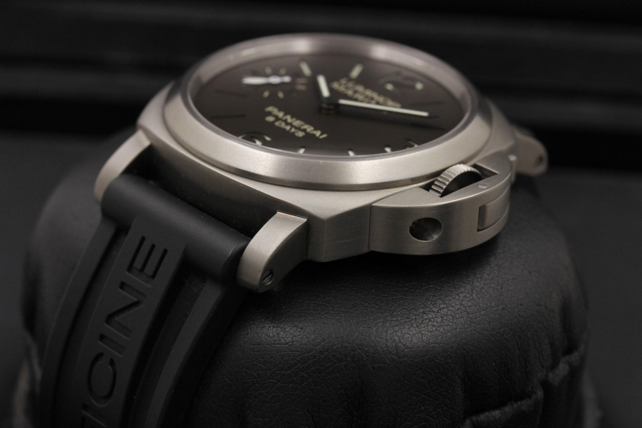 Watch Image 2