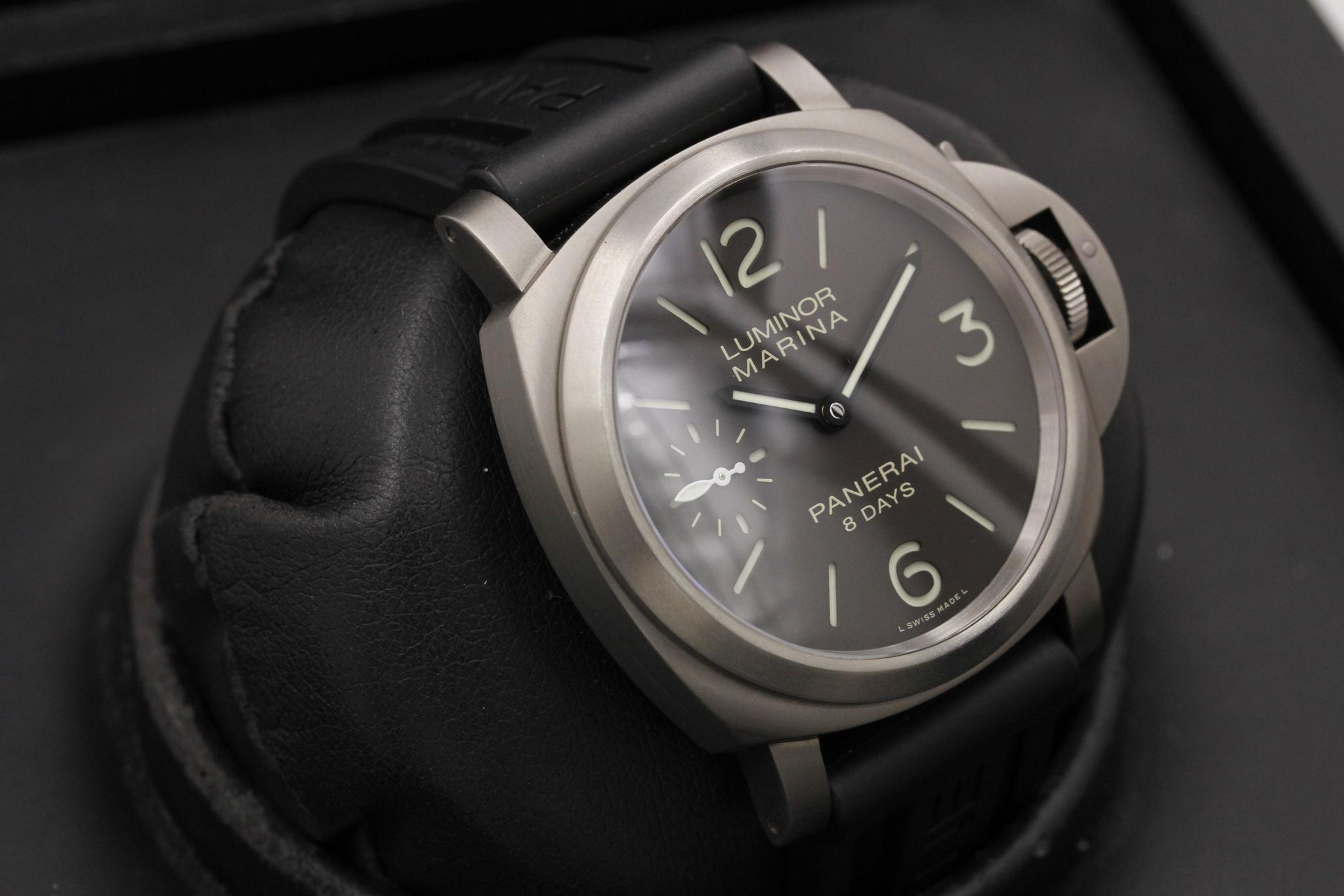 Watch Image 9