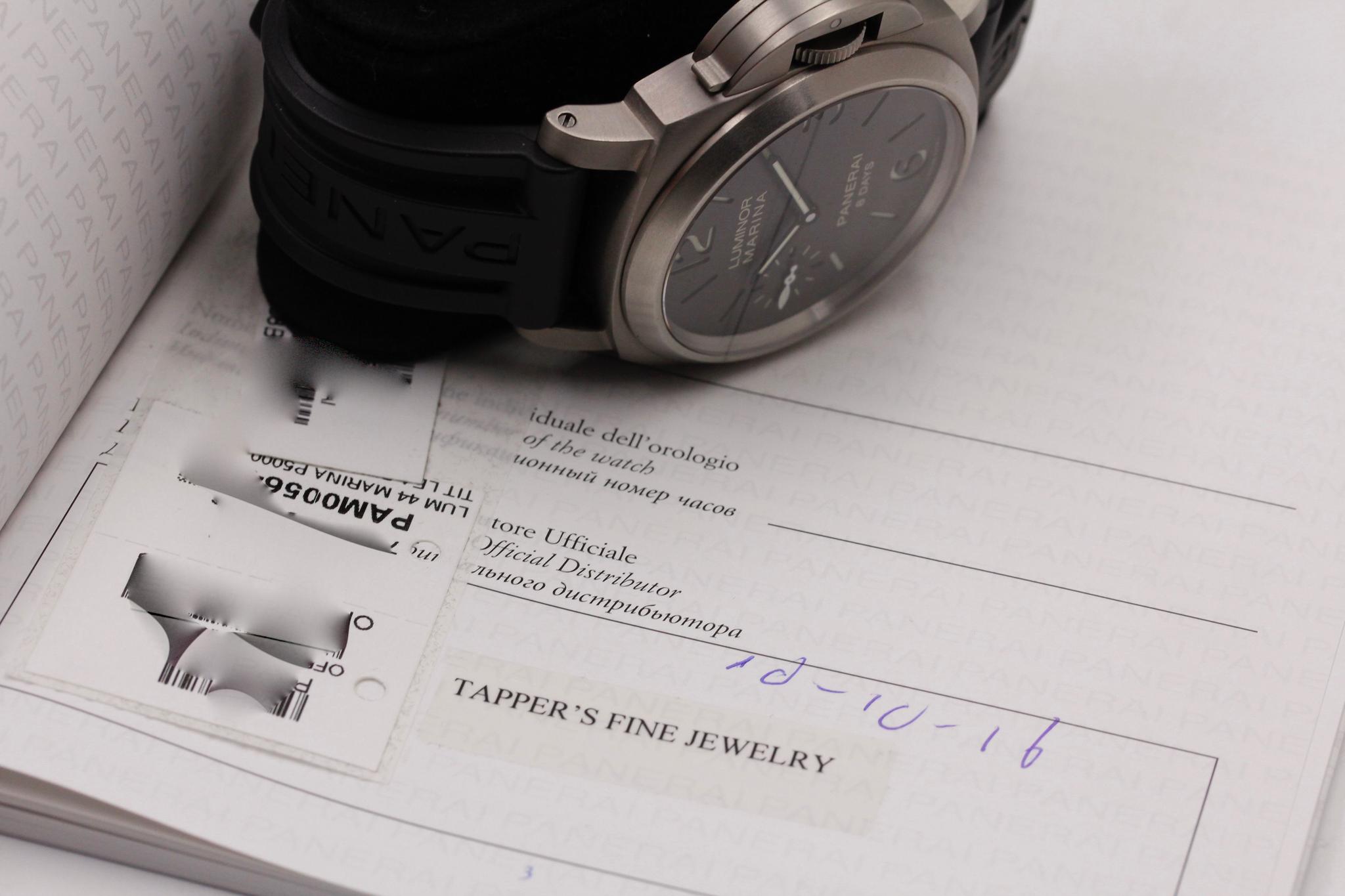 Watch Image 10