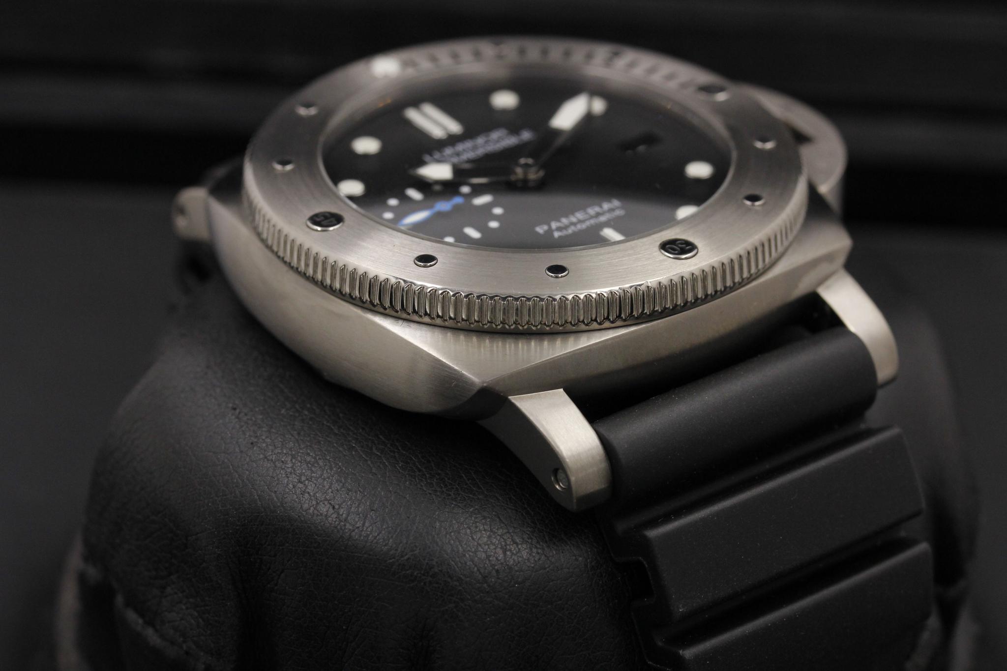 Watch Image 6