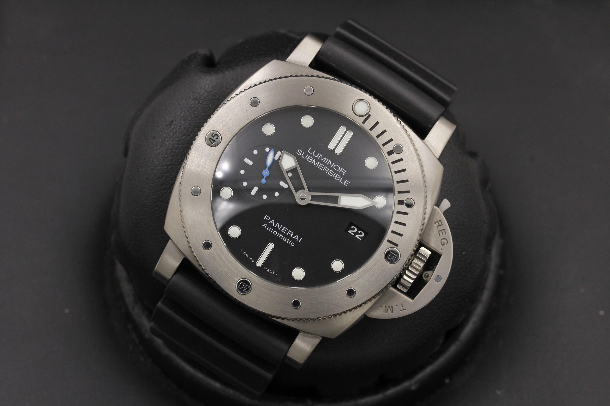 Watch Image 9