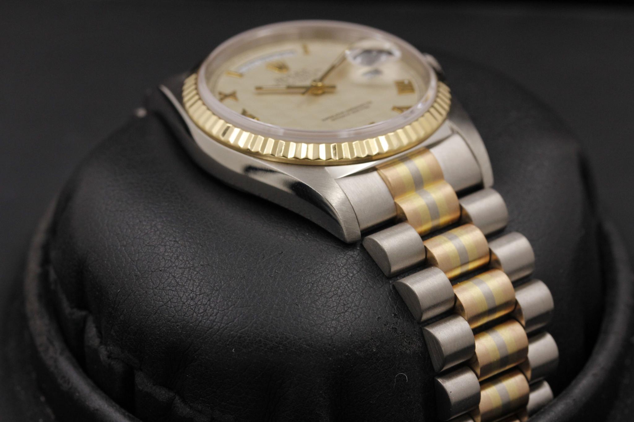 Watch Image 6