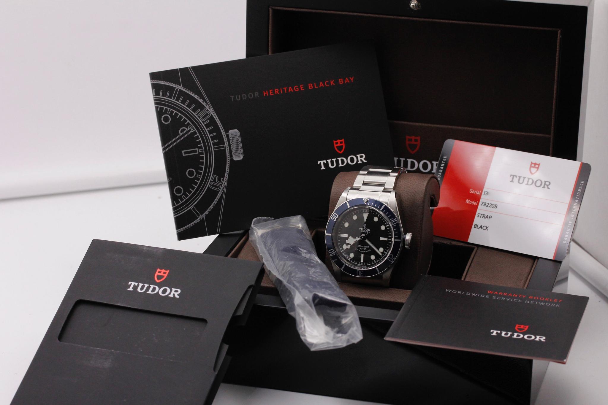 Watch Image 11