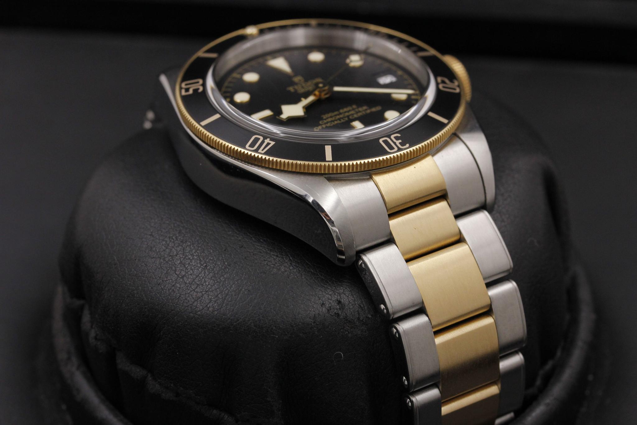 Watch Image 6