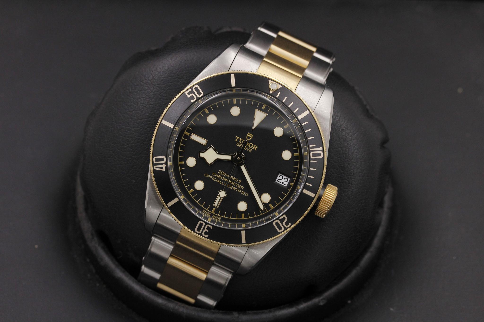Watch Image 9