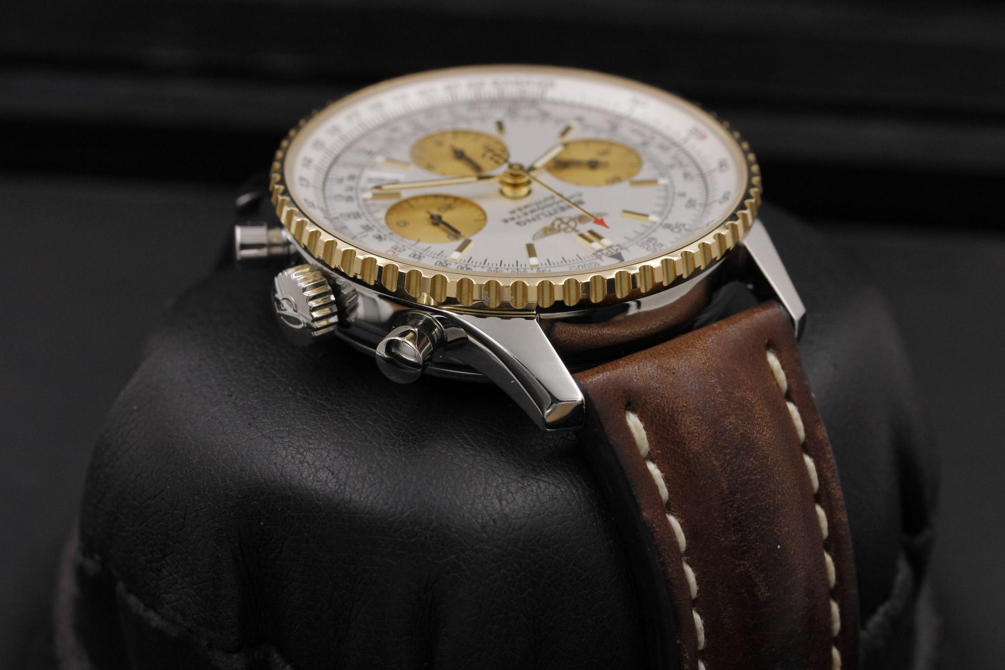 Watch Image 4