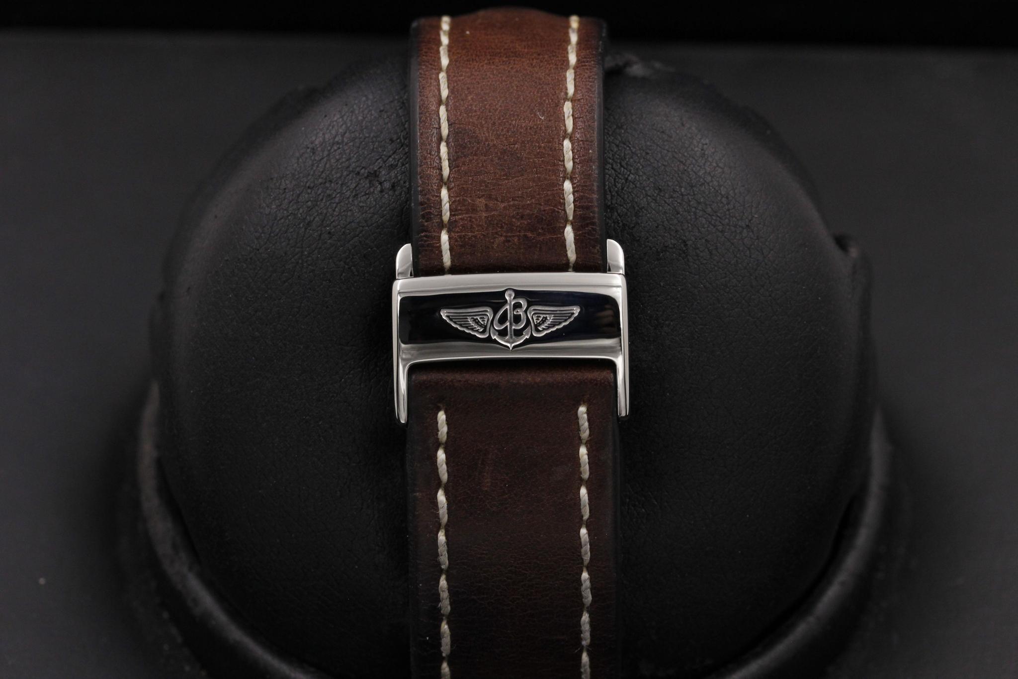 Watch Image 8