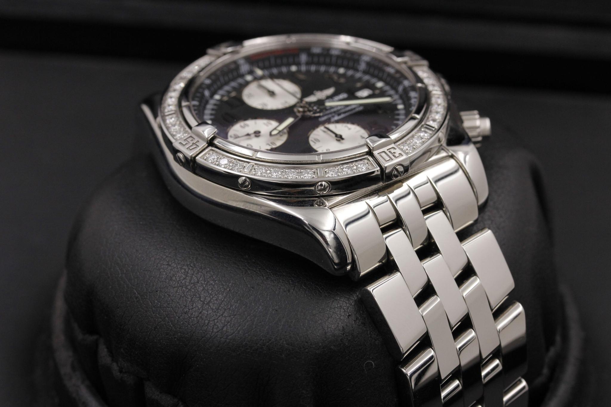 Watch Image 6