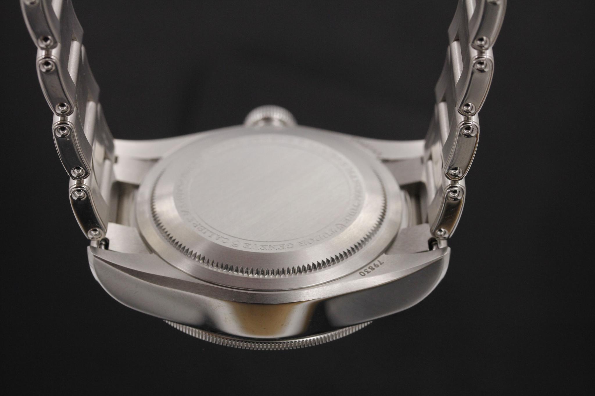 Watch Image 7