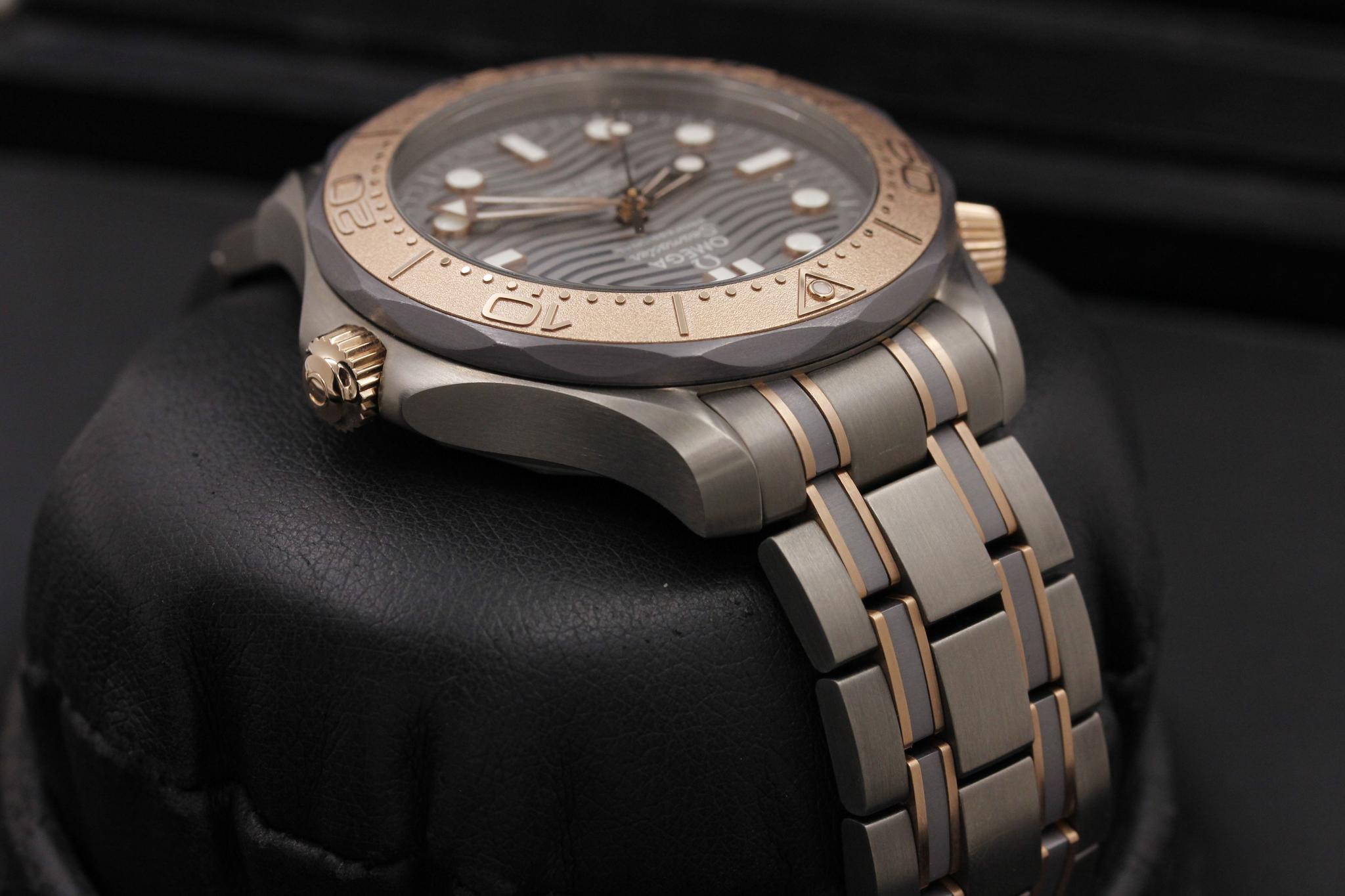 Watch Image 4