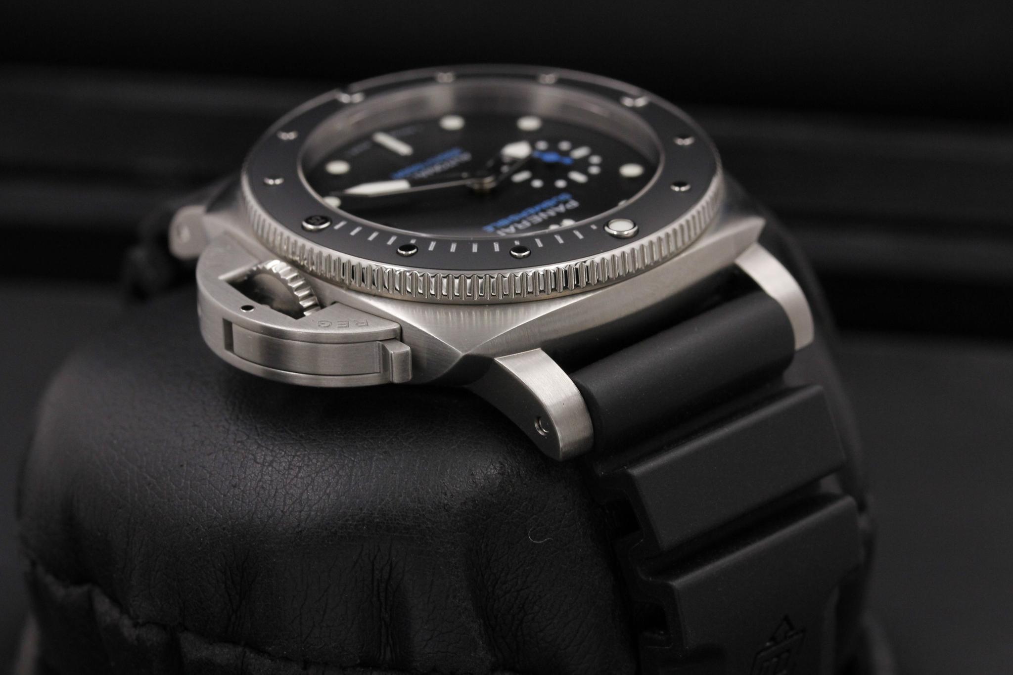 Watch Image 4