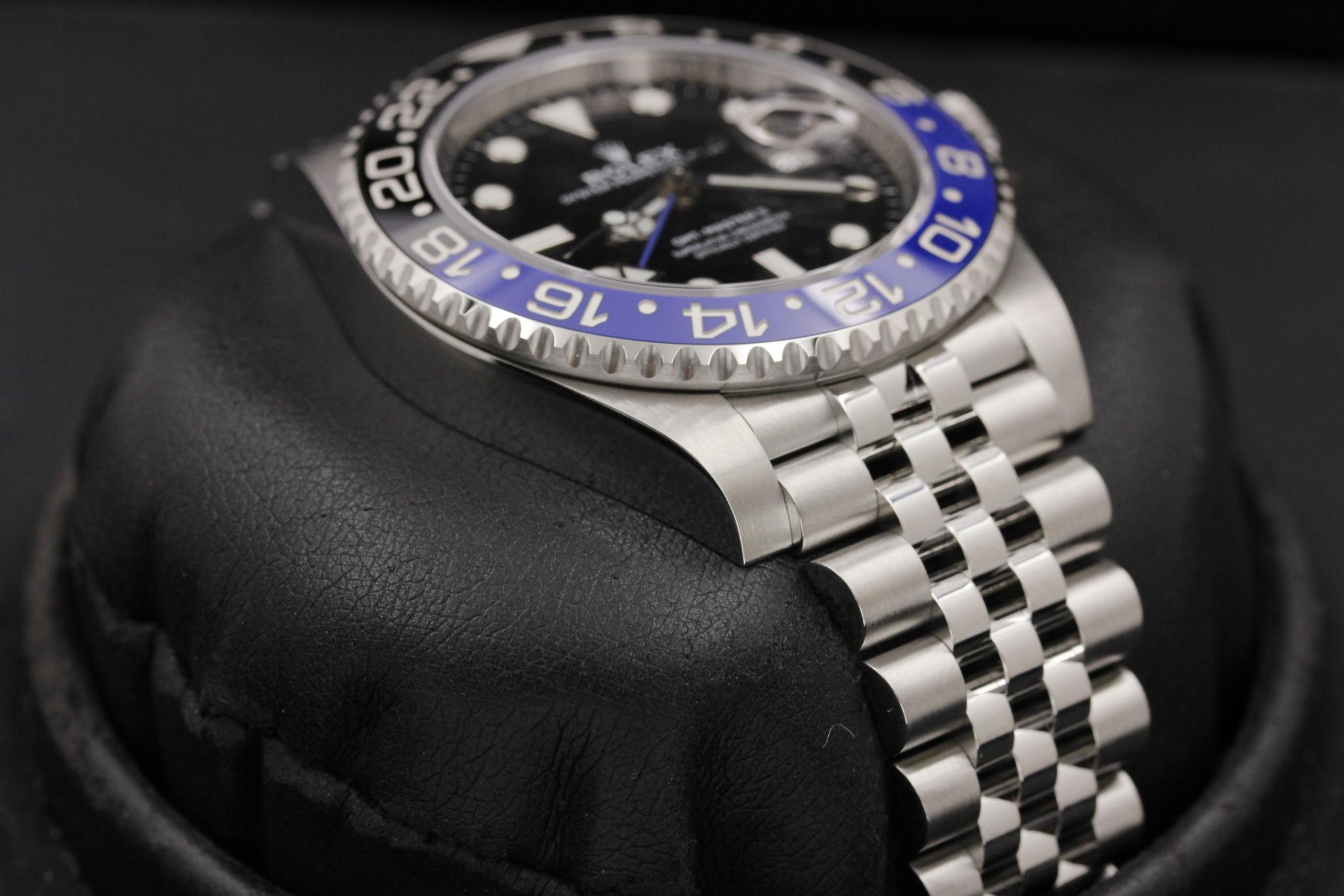 Watch Image 5