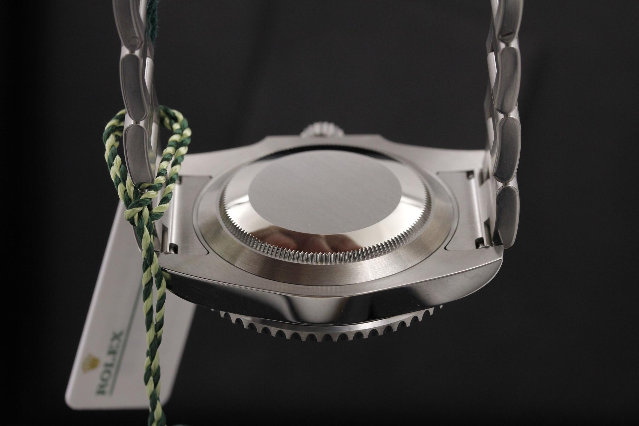 Watch Image 7