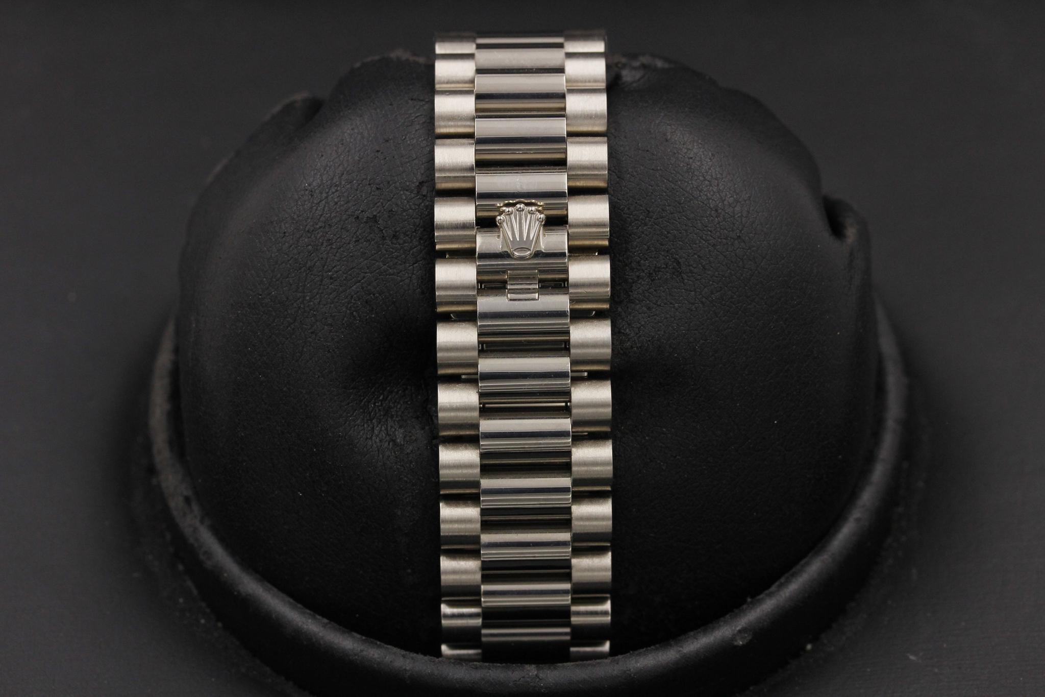 Watch Image 8