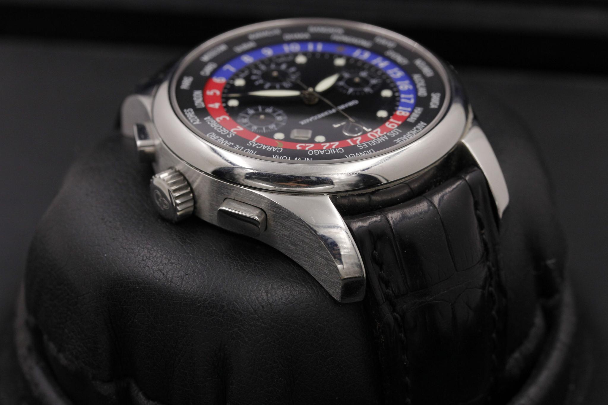 Watch Image 4