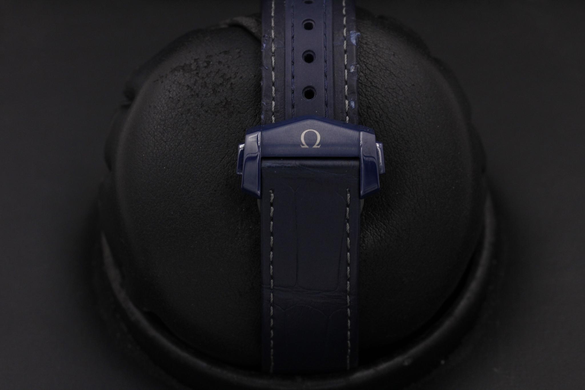 Watch Image 8