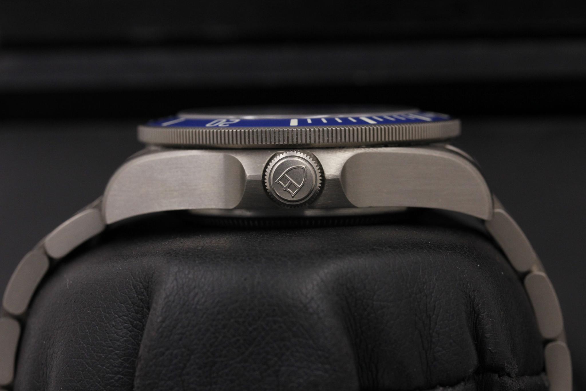 Watch Image 3