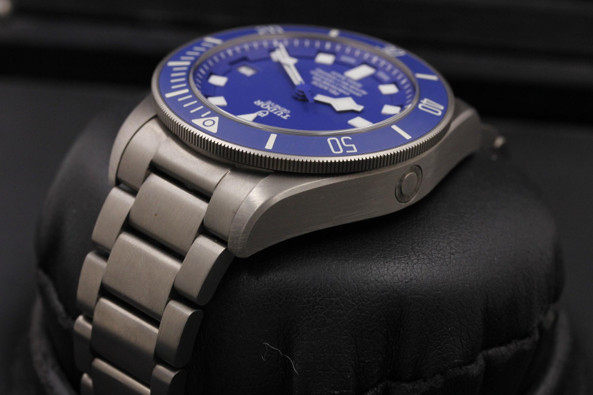 Watch Image 5