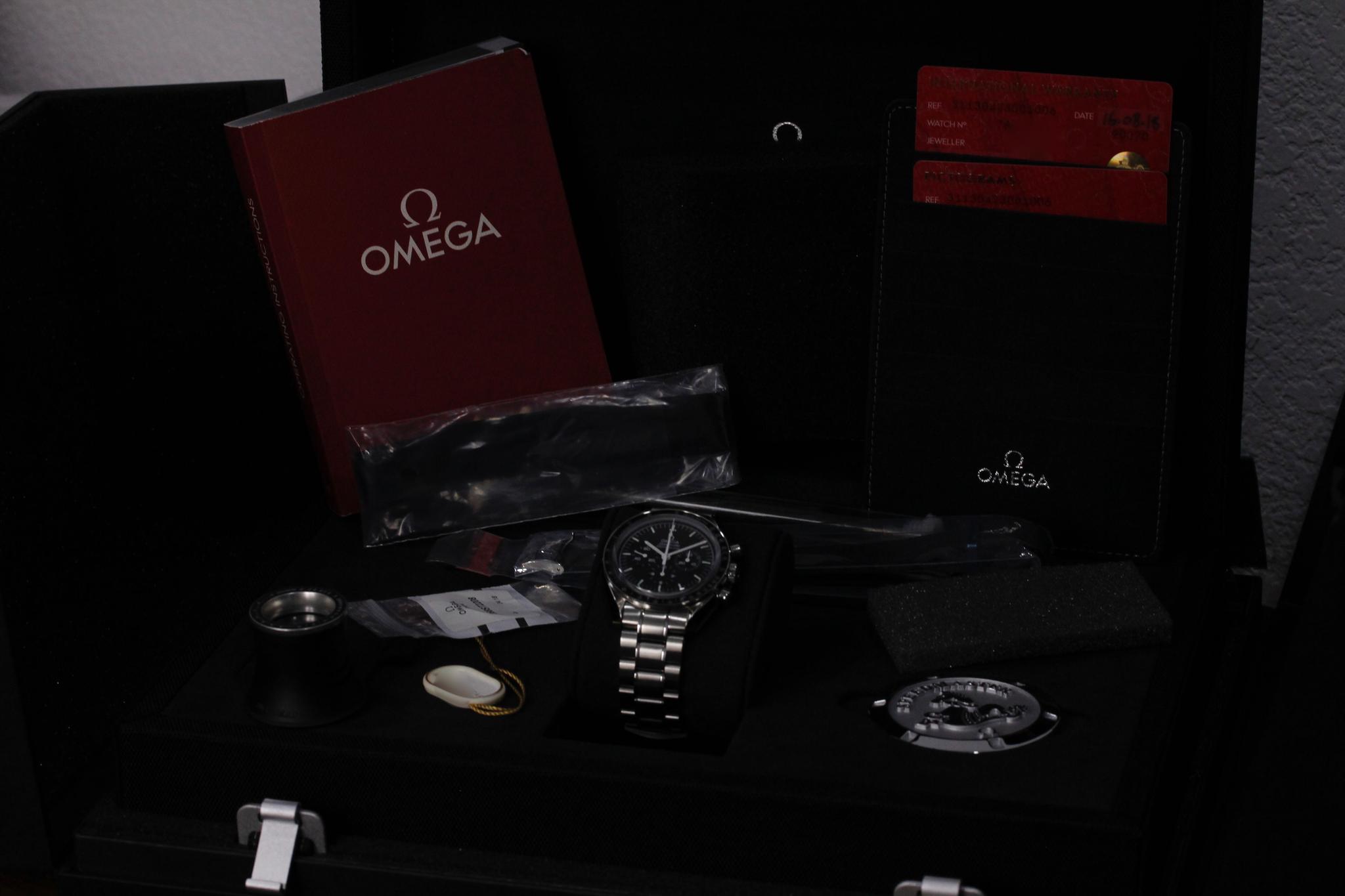 Watch Image 11